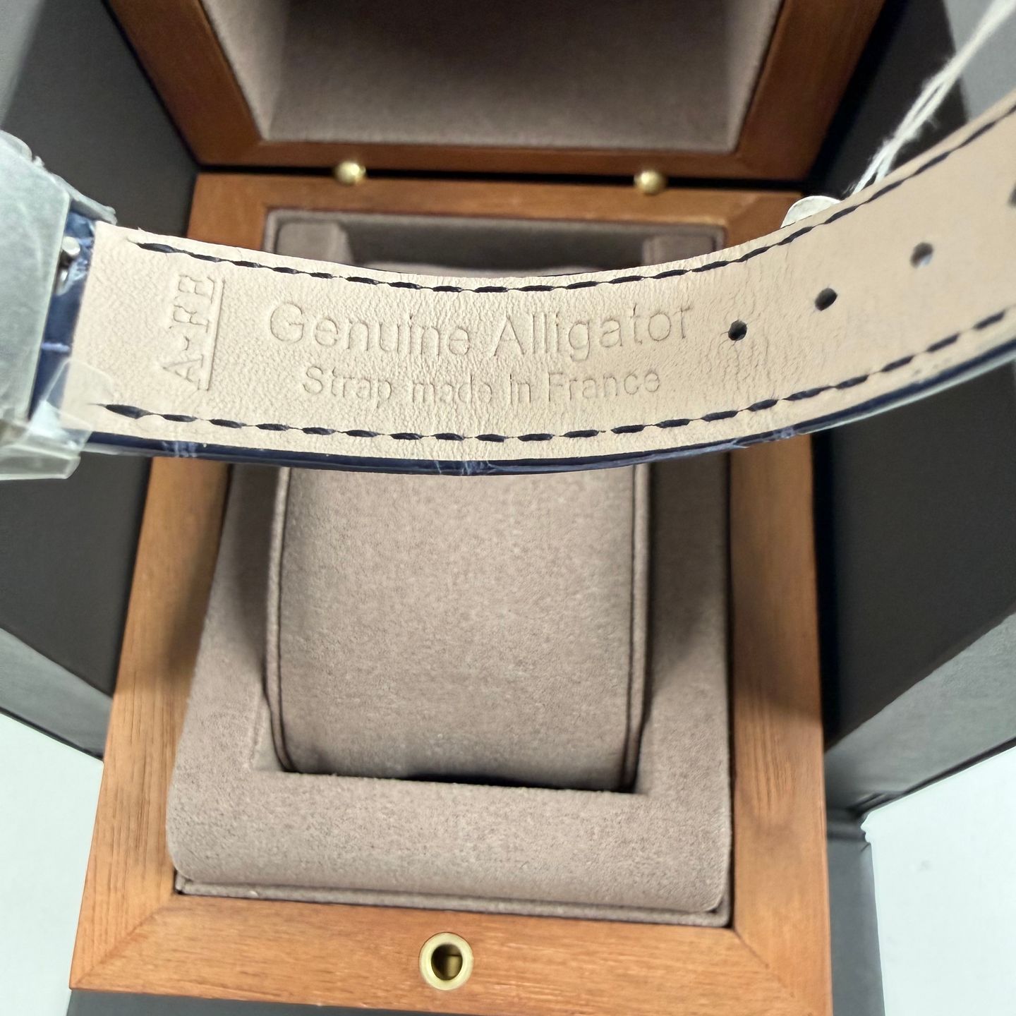 Jaeger-LeCoultre Reverso Classic Small Q2608440 (2026) - Silver dial 21 mm Steel case (8/8)