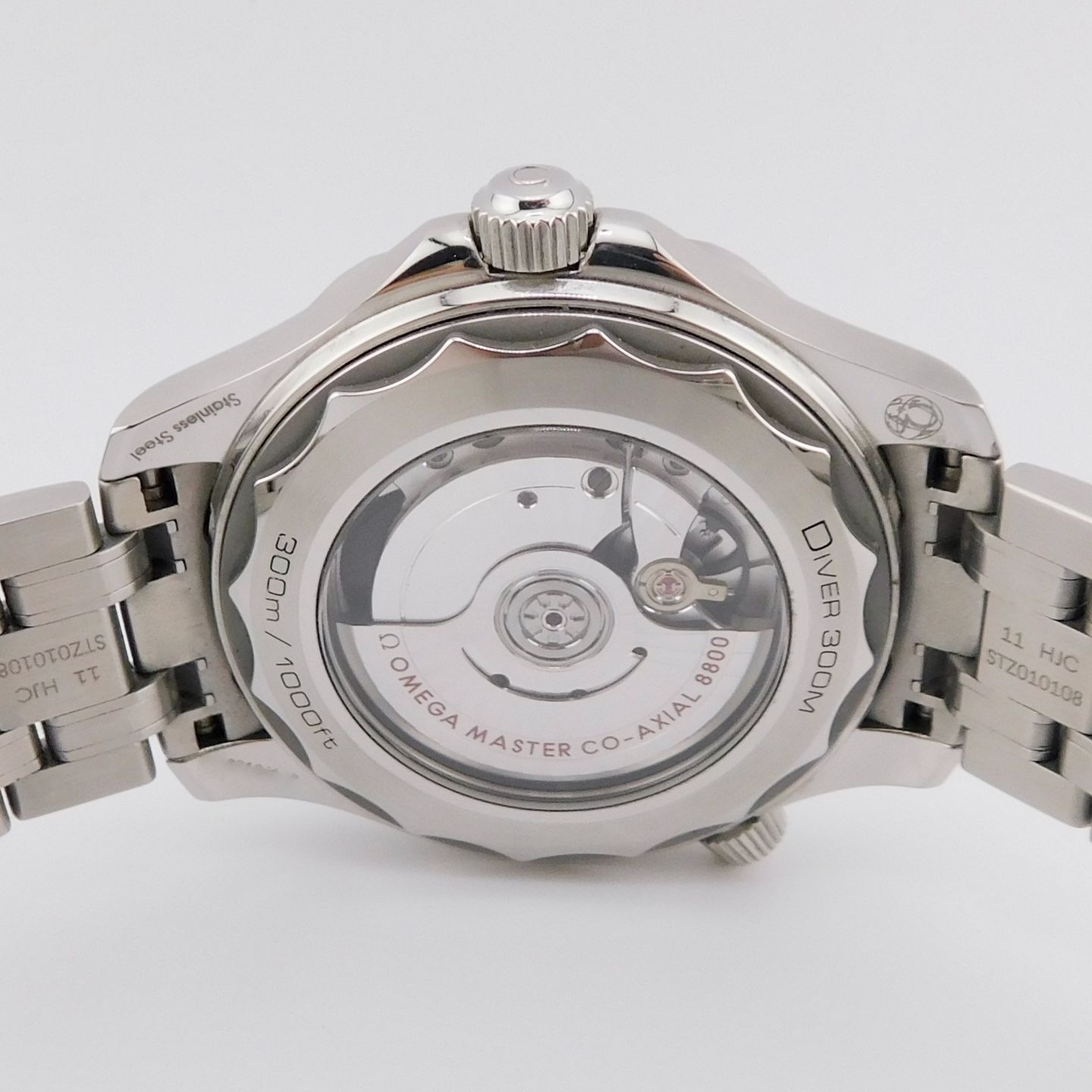 Omega Seamaster Diver 300 M 210.30.42.20.01.001 (2019) - Black dial 42 mm Steel case (4/6)