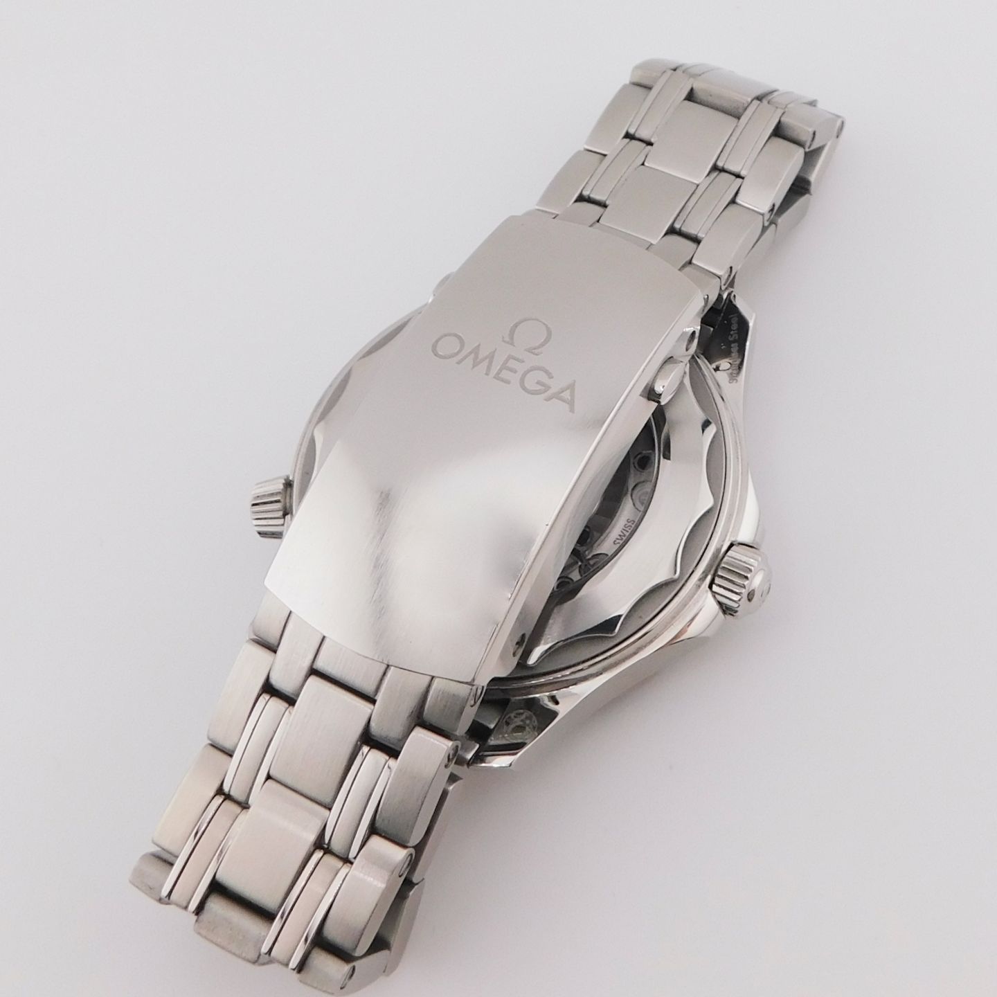 Omega Seamaster Diver 300 M 210.30.42.20.01.001 (2019) - Black dial 42 mm Steel case (5/6)