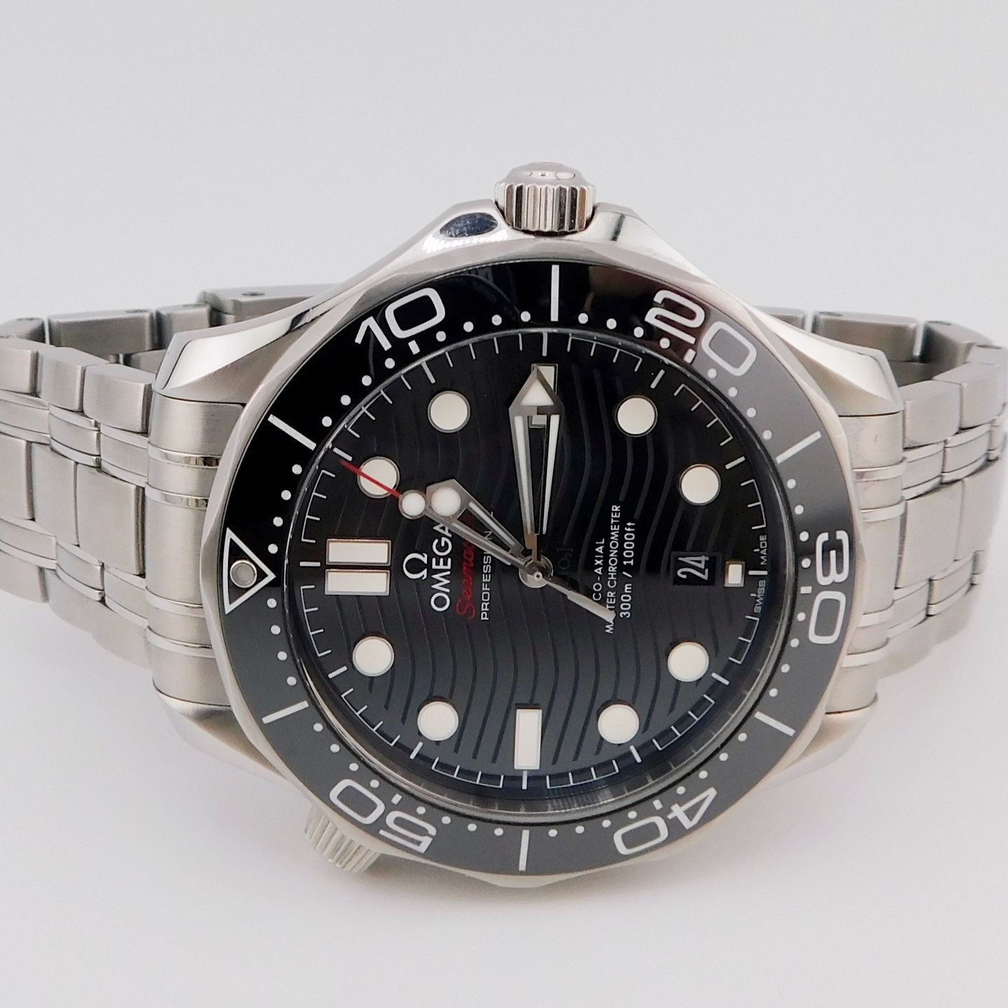 Omega Seamaster Diver 300 M 210.30.42.20.01.001 (2019) - Black dial 42 mm Steel case (3/6)