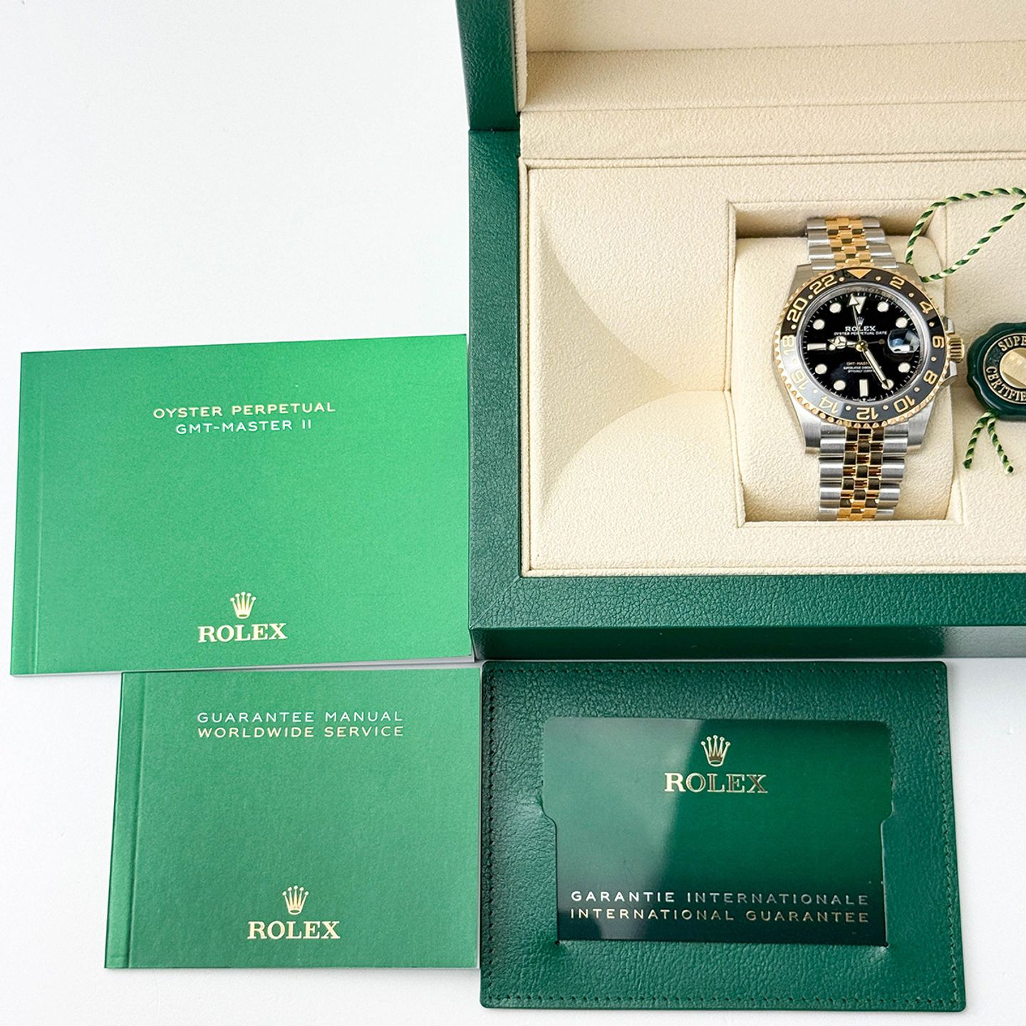 Rolex GMT-Master II 126713GRNR (2023) - Black dial 40 mm Gold/Steel case (3/7)