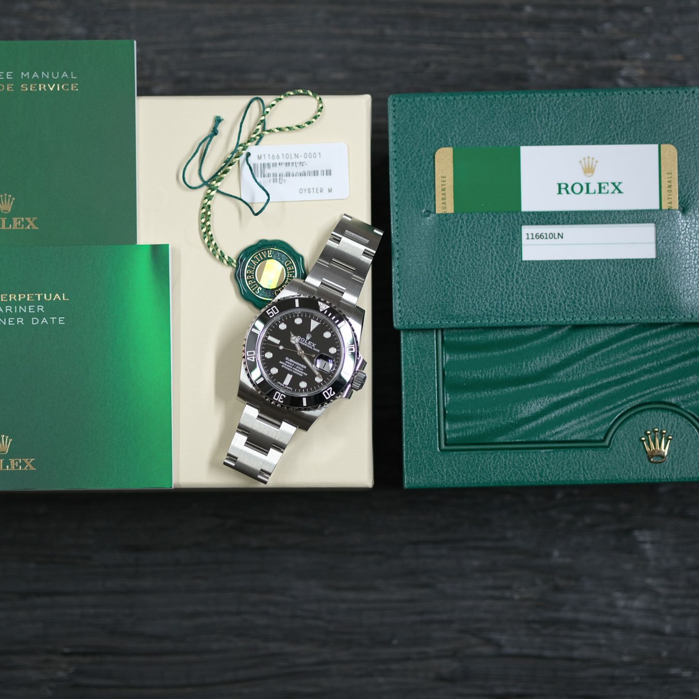 Rolex Submariner Date 116610LN (2019) - Black dial 40 mm Steel case (2/8)