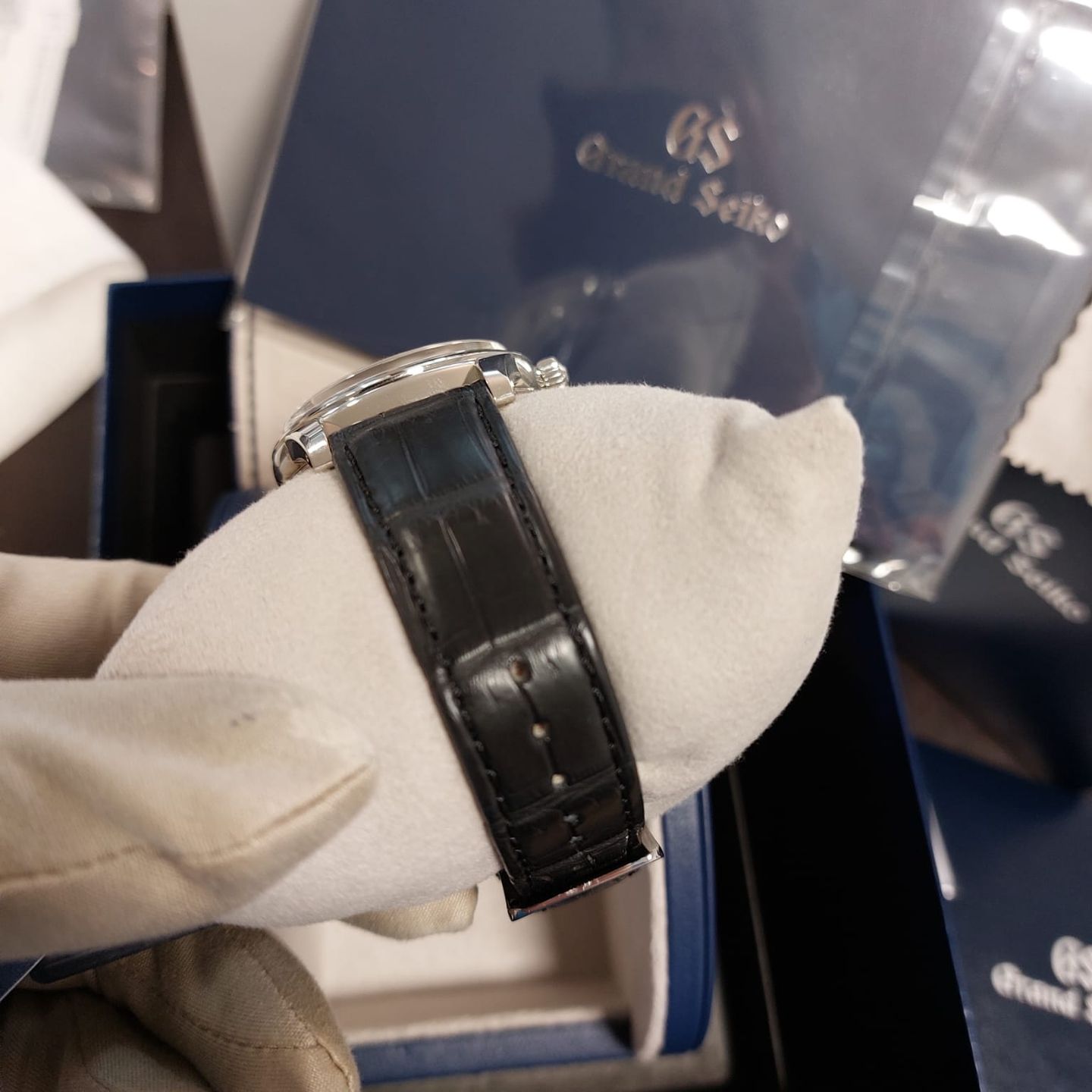 Grand Seiko Elegance Collection SBGW301G - (6/8)