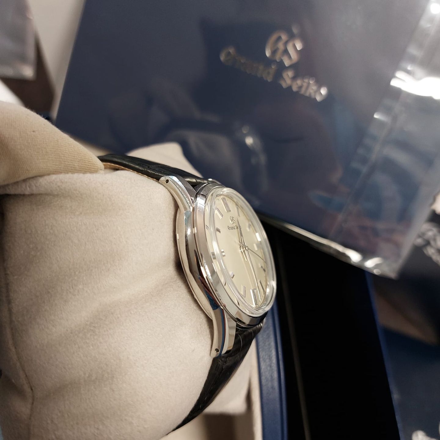 Grand Seiko Elegance Collection SBGW301G - (8/8)