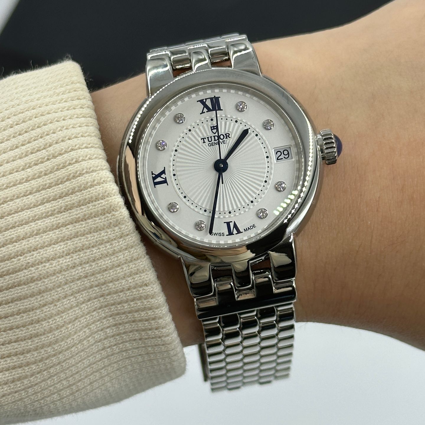 Tudor Clair de Rose 35800 (2024) - White dial 34 mm Steel case (8/8)