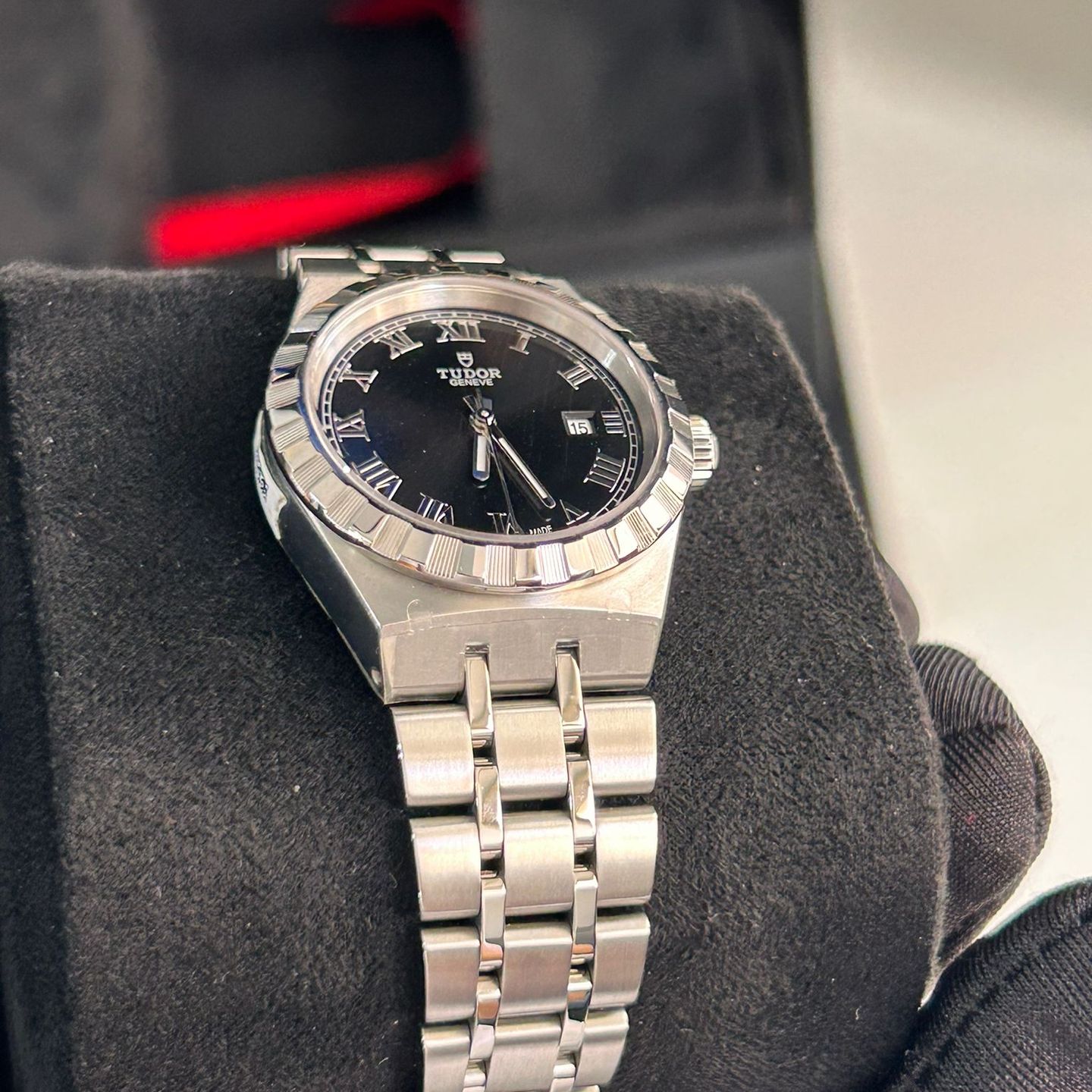 Tudor Royal 28300 - (2/6)