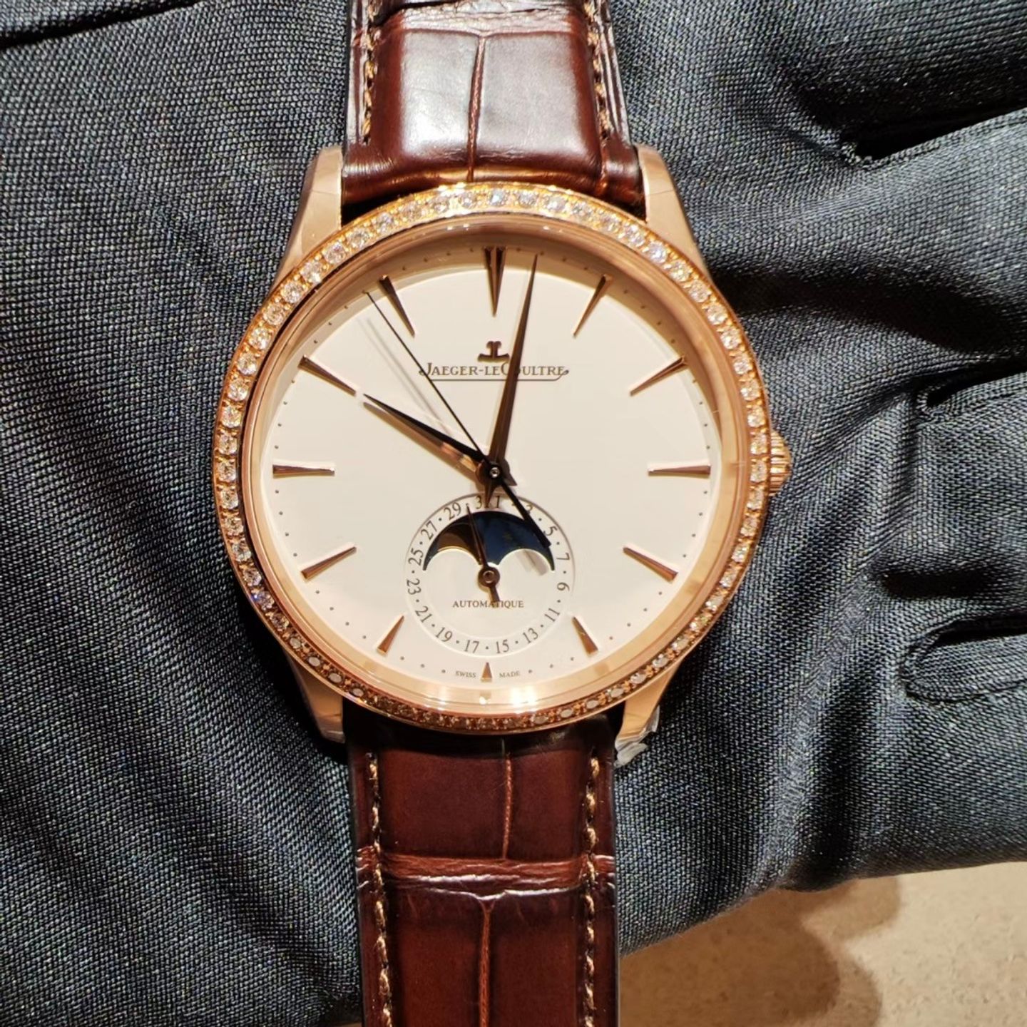 Jaeger-LeCoultre Master Ultra Thin Moon Q1362503 - (1/2)