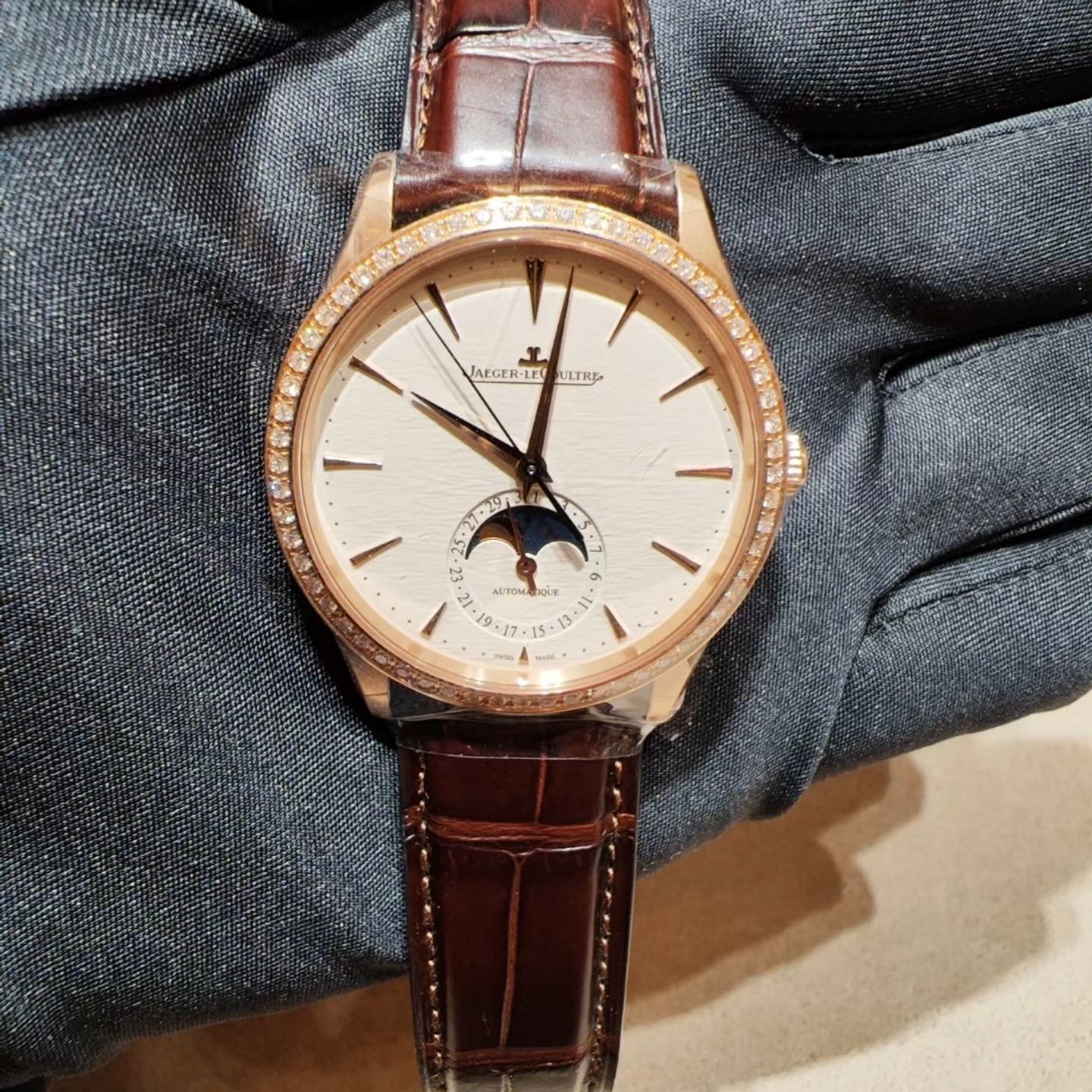 Jaeger-LeCoultre Master Ultra Thin Moon Q1362503 - (2/2)