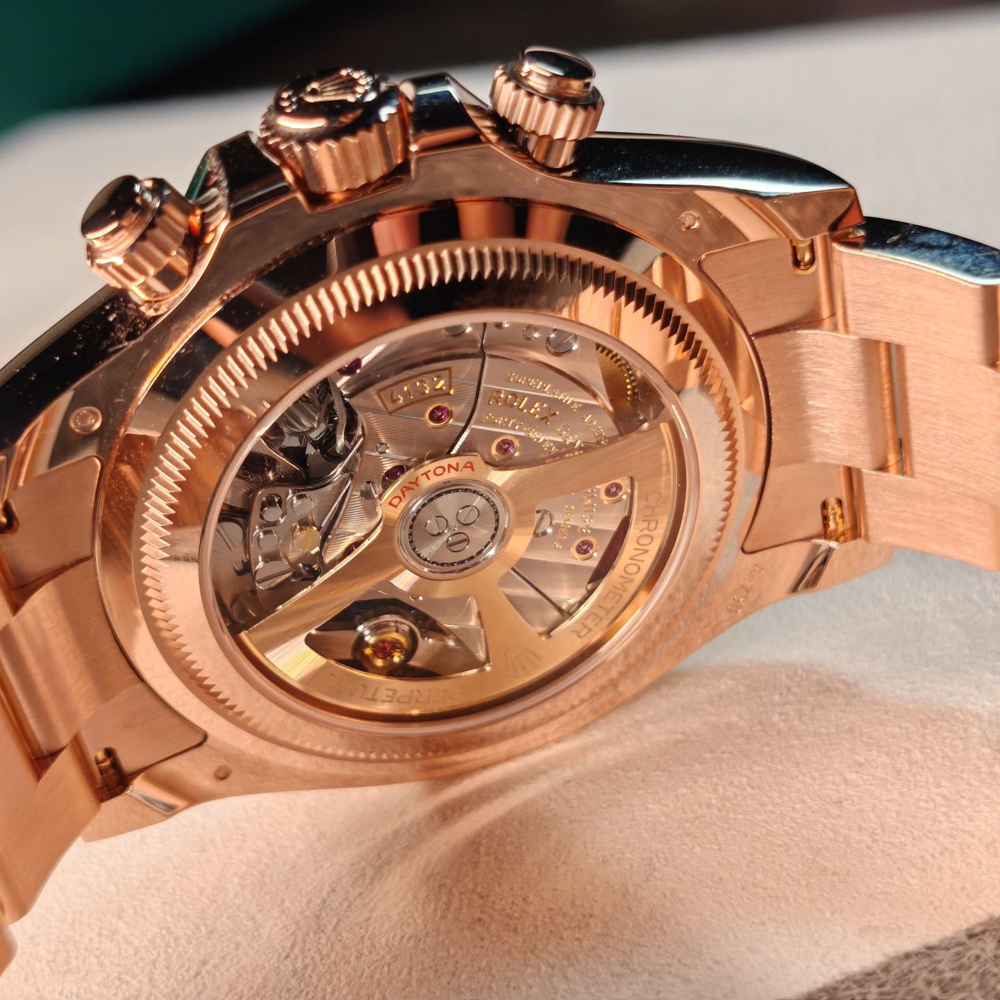 Rolex Daytona 126529LN (2025) - Black dial 40 mm Rose Gold case (3/8)
