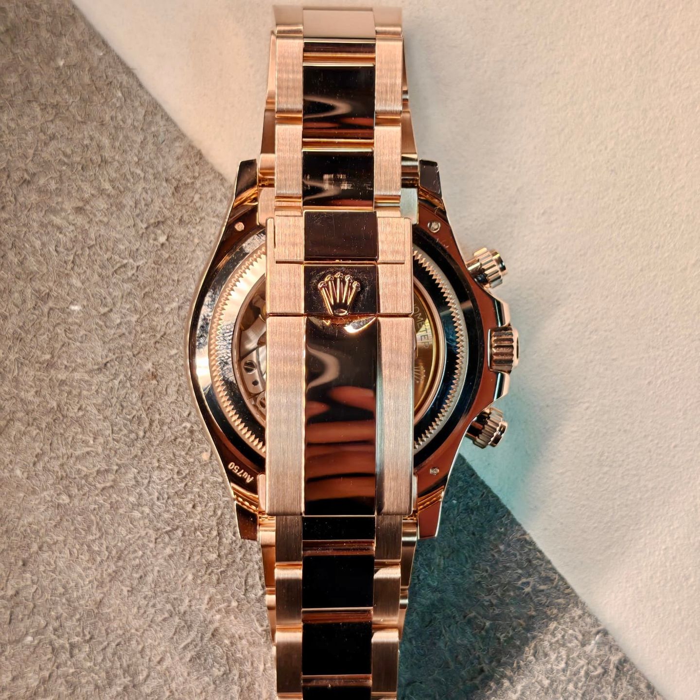 Rolex Daytona 126529LN (2025) - Black dial 40 mm Rose Gold case (2/8)