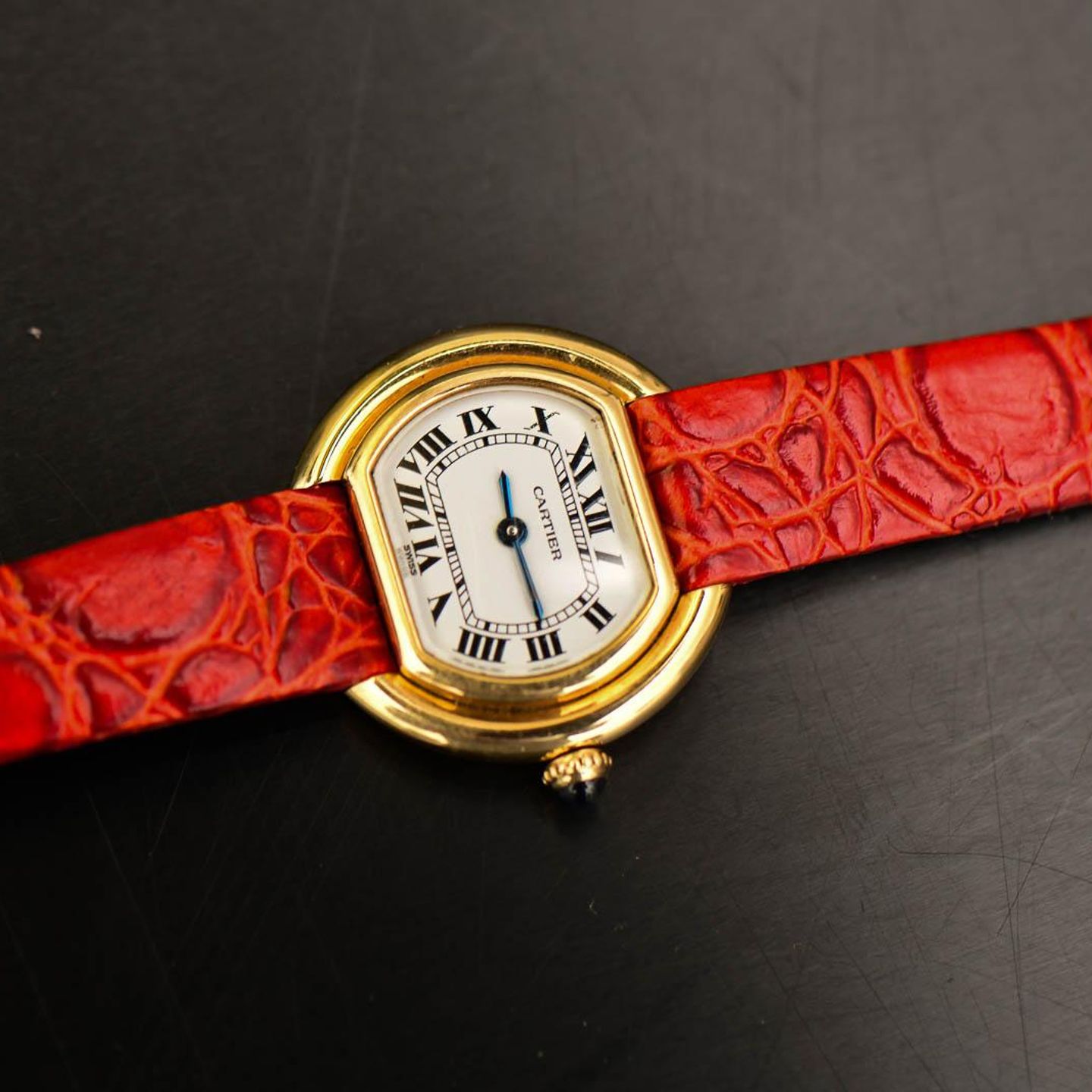 Cartier Vintage 67081 (1970) - White dial 26 mm Yellow Gold case (3/7)