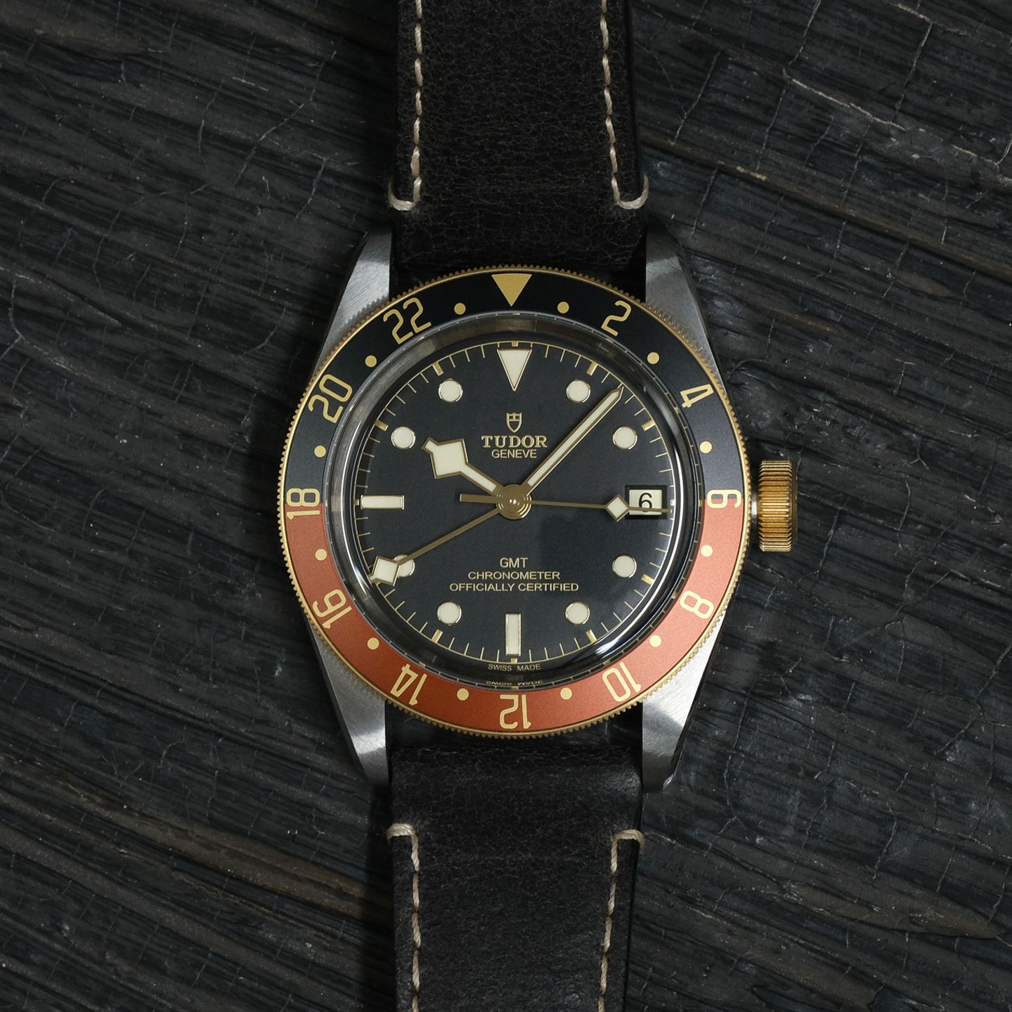 Tudor Black Bay GMT 79833MN (2022) - Zwart wijzerplaat 41mm Staal (2/8)