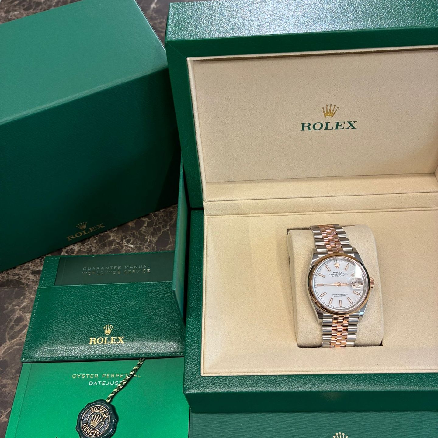 Rolex Datejust 36 126201 (2024) - Wit wijzerplaat 36mm Staal (3/6)