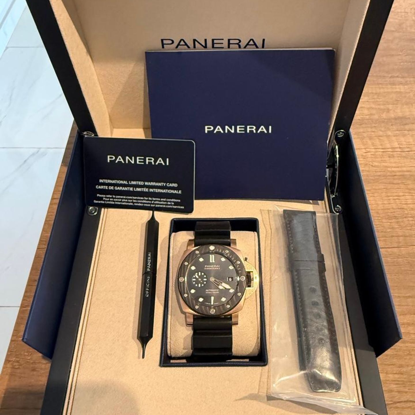 Panerai Luminor Submersible PAM02070 - (4/5)