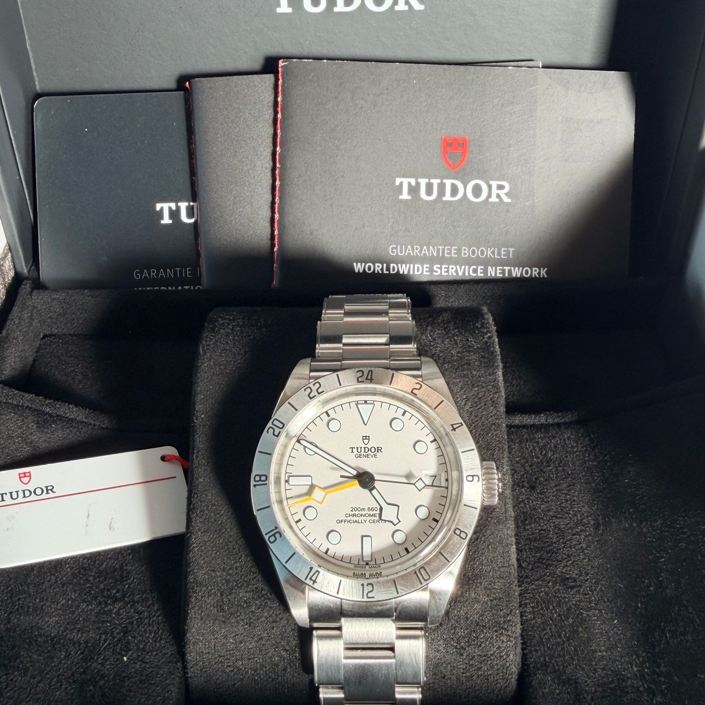 Tudor Black Bay 79470 (2026) - White dial 39 mm Steel case (1/8)