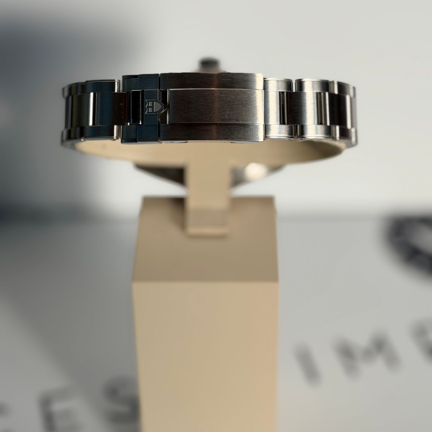 Tudor Black Bay 79470 (2026) - White dial 39 mm Steel case (8/8)