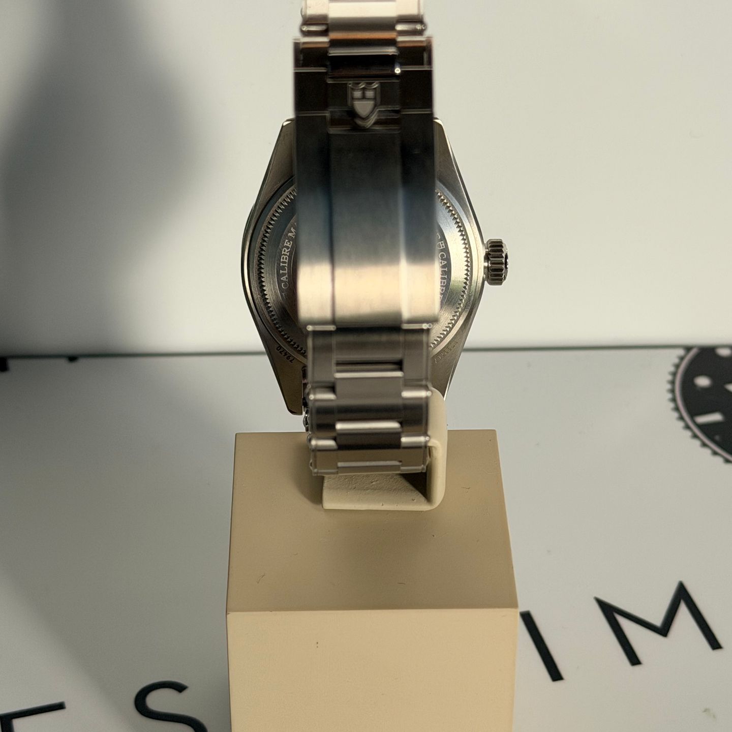 Tudor Black Bay 79470 (2026) - White dial 39 mm Steel case (4/8)