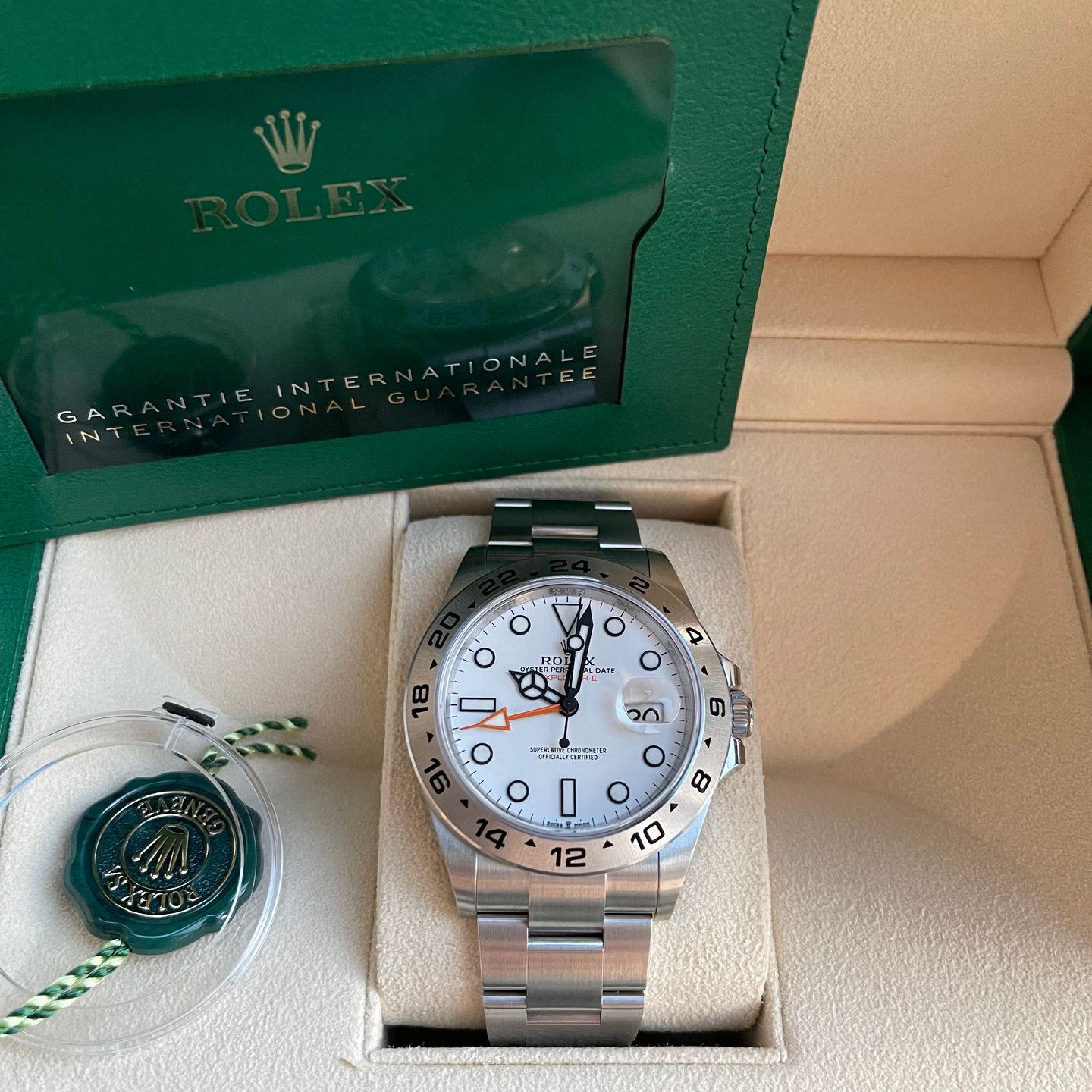 Rolex Explorer II 226570 (2022) - Zwart wijzerplaat 42mm Staal (1/8)