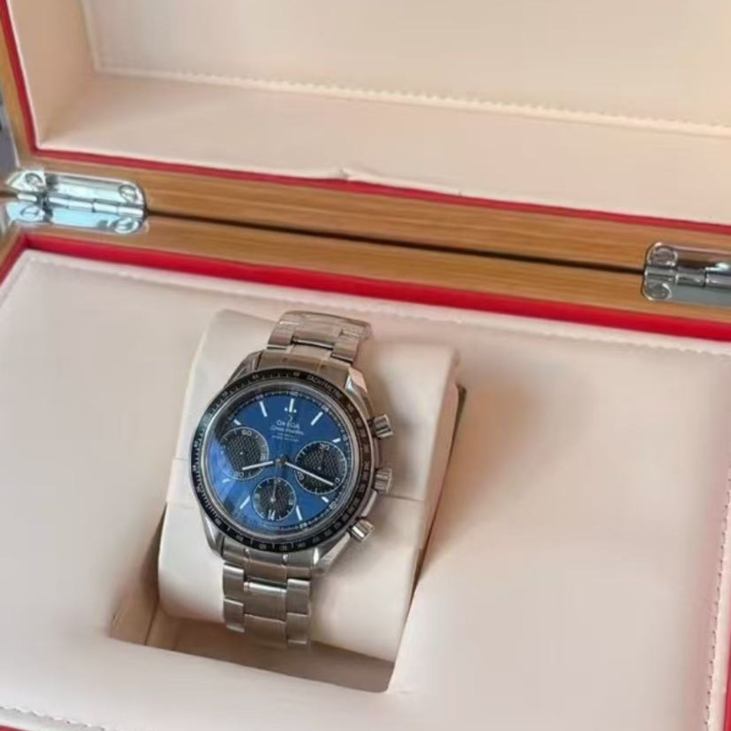 Omega Speedmaster Racing 326.30.40.50.03.001 - (1/6)