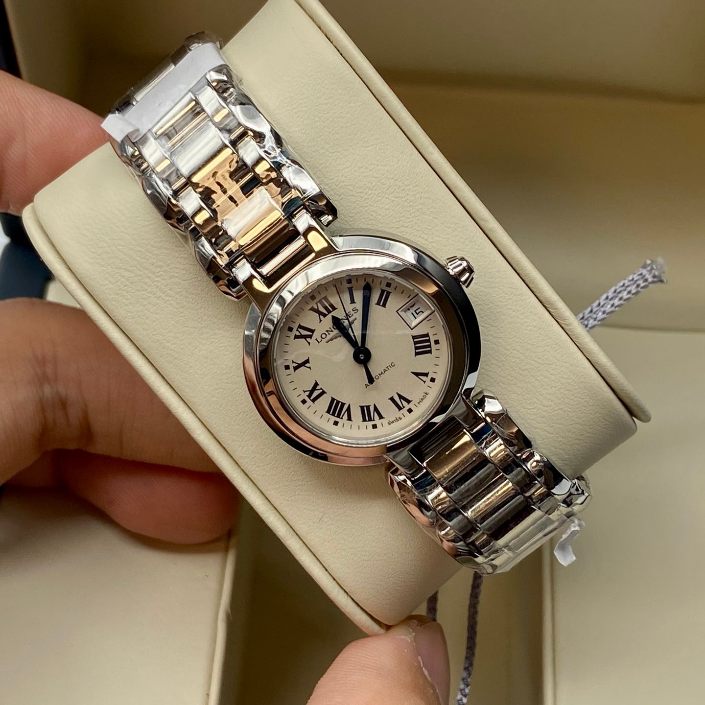 Longines PrimaLuna L8.111.4.71.6 (2024) - Silver dial 26 mm Steel case (6/8)