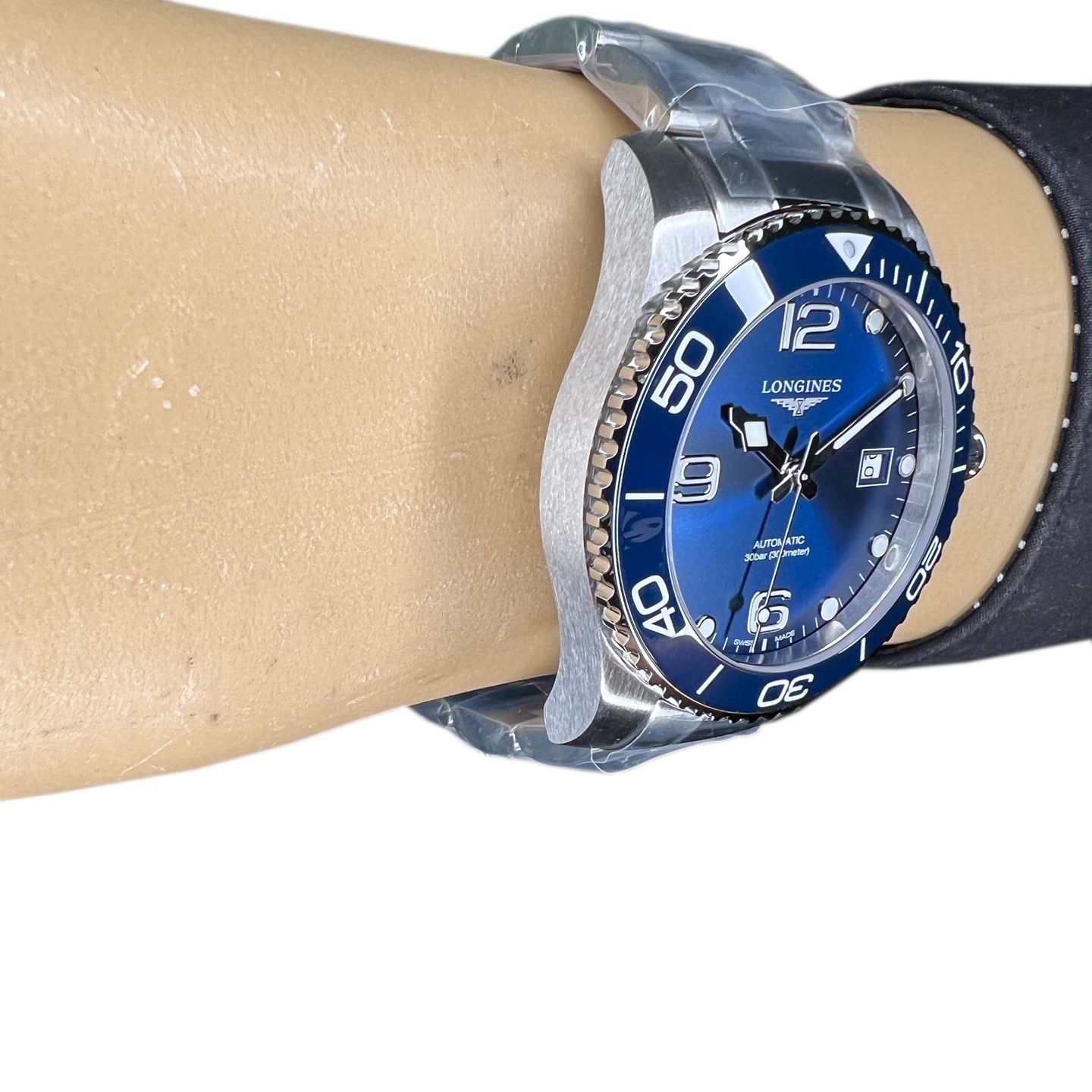 Longines HydroConquest L3.781.4.96.6 (2024) - Blauw wijzerplaat 41mm Staal (6/8)