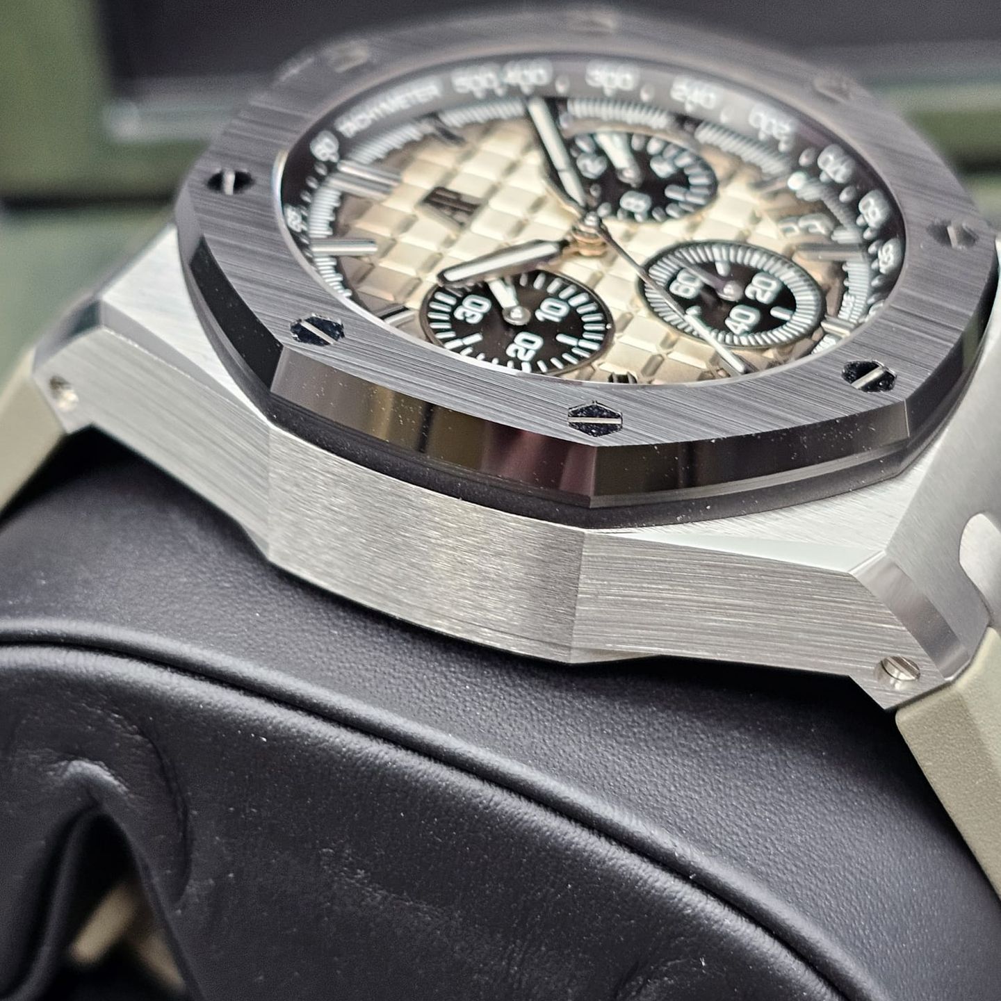 Audemars Piguet Royal Oak Offshore 26420SO.OO.A600CA.01 (2022) - Grey dial 43 mm Steel case (5/7)