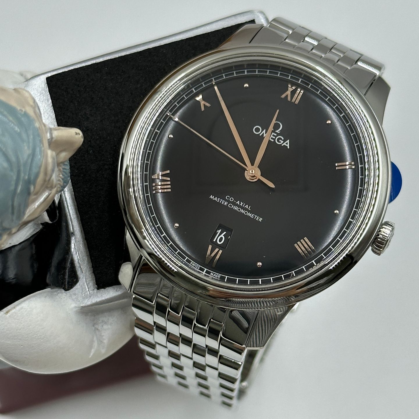 Omega De Ville Prestige 434.10.40.20.01.001 (2024) - Zwart wijzerplaat 40mm Staal (1/8)