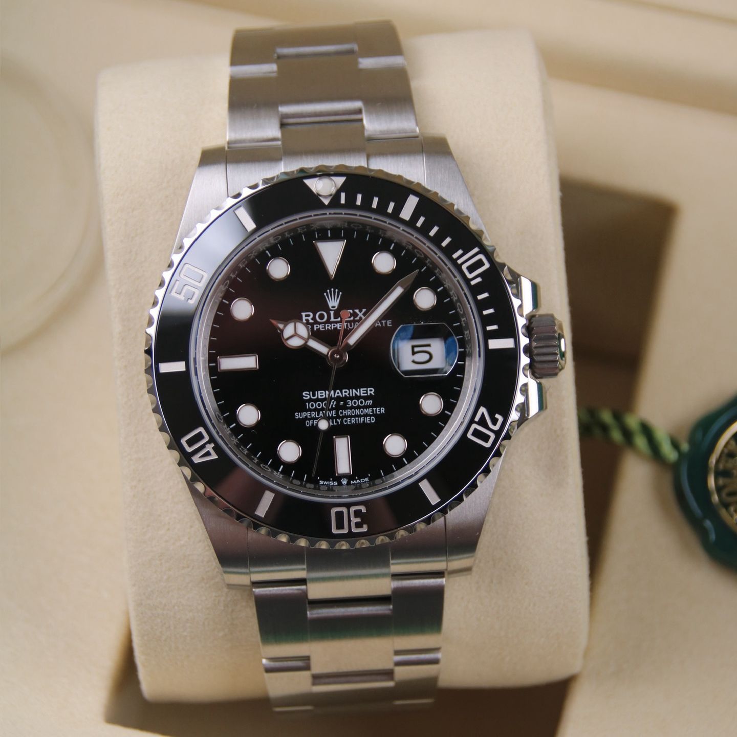 Rolex Submariner Date 126610LN - (3/7)