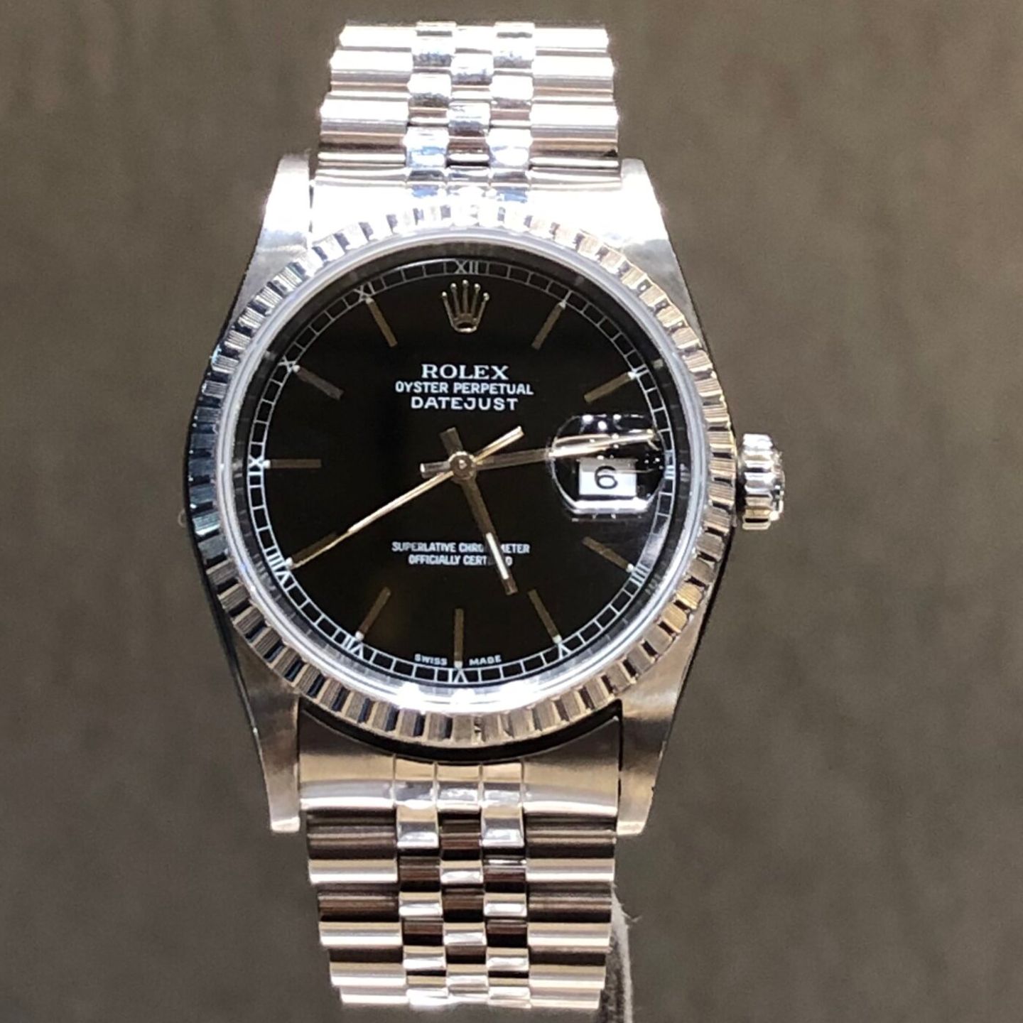 Rolex Datejust 36 16220 (1988) - Black dial 36 mm Steel case (1/8)