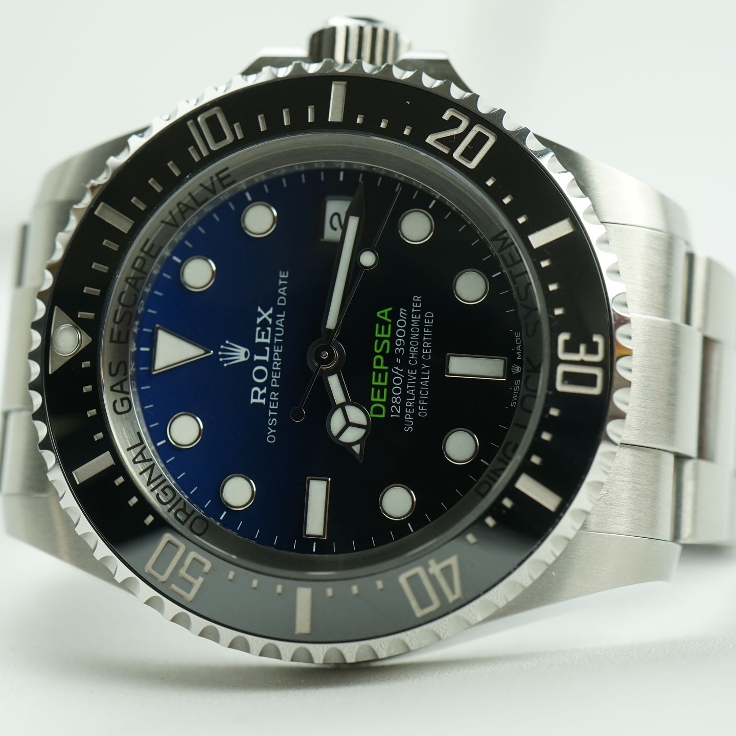 Rolex Sea-Dweller Deepsea 136660 (2025) - Blauw wijzerplaat 44mm Staal (7/8)