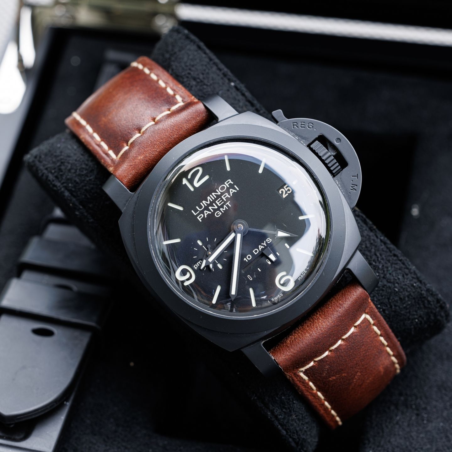 Panerai Luminor 1950 10 Days GMT PAM00335 - (2/8)