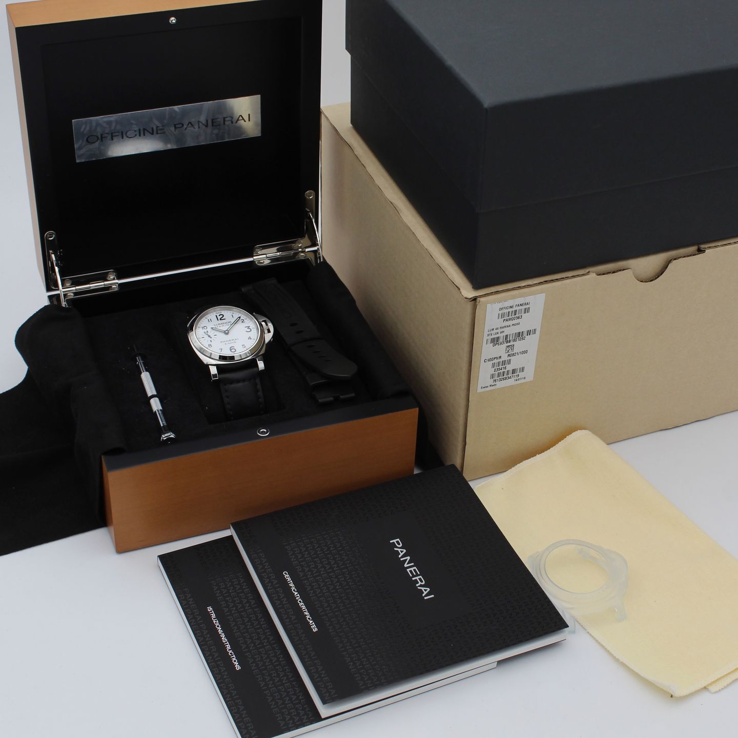 Panerai Luminor Marina 8 Days PAM00563 (2018) - White dial 44 mm Steel case (8/8)