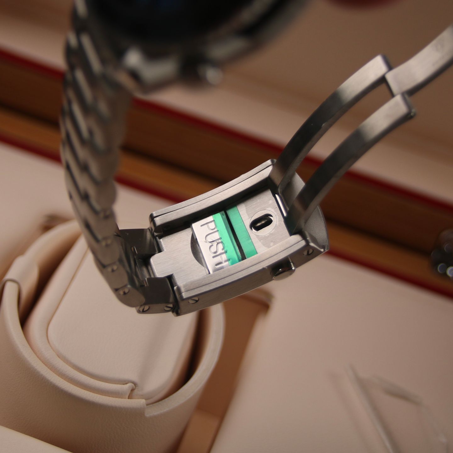 Omega Seamaster Planet Ocean 215.30.40.20.03.002 (2025) - Blauw wijzerplaat 40mm Staal (7/7)