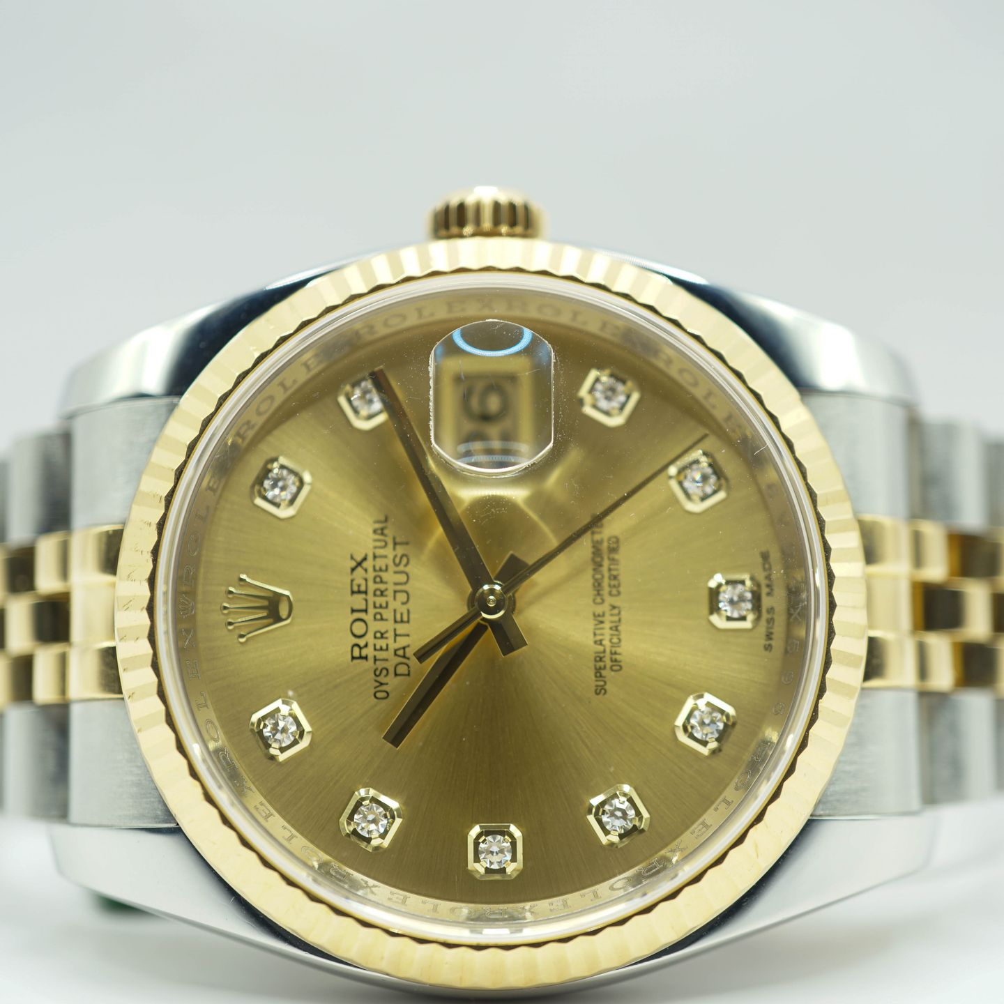 Rolex Datejust 36 116233 (2014) - Champagne wijzerplaat 36mm Goud/Staal (2/8)
