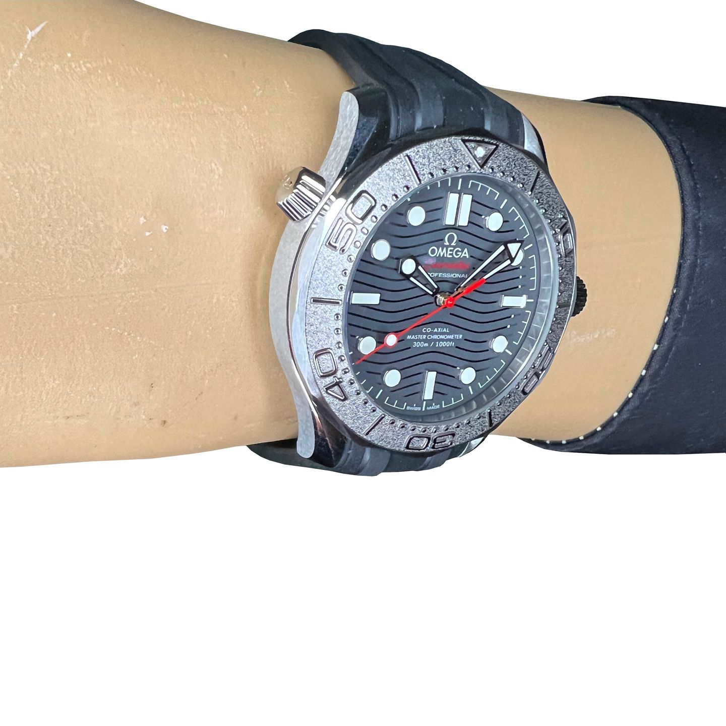 Omega Seamaster Diver 300 M 210.32.42.20.01.002 (2024) - Black dial 42 mm Steel case (6/8)