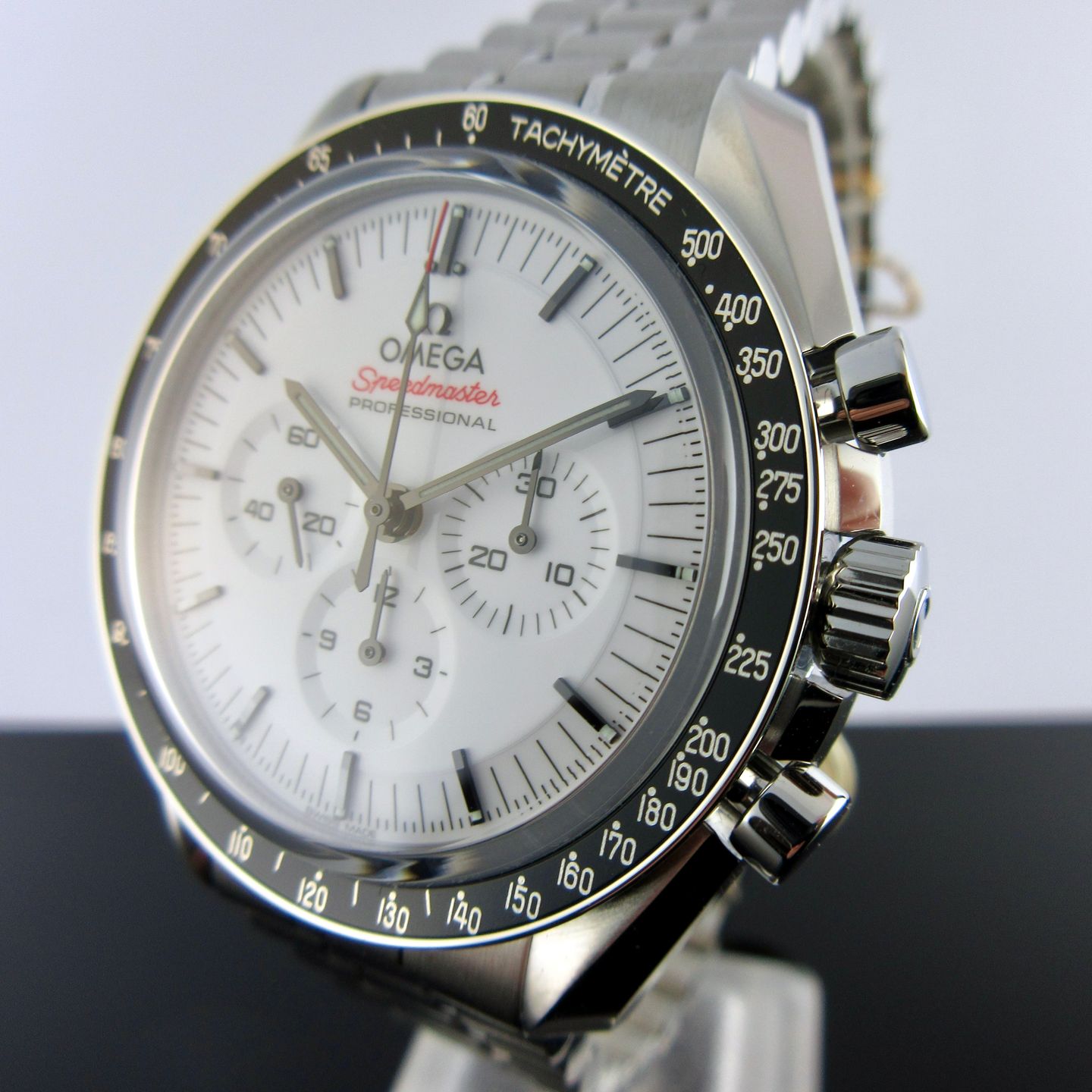 Omega Speedmaster Professional Moonwatch 310.30.42.50.04.001 (2026) - White dial 42 mm Steel case (2/8)