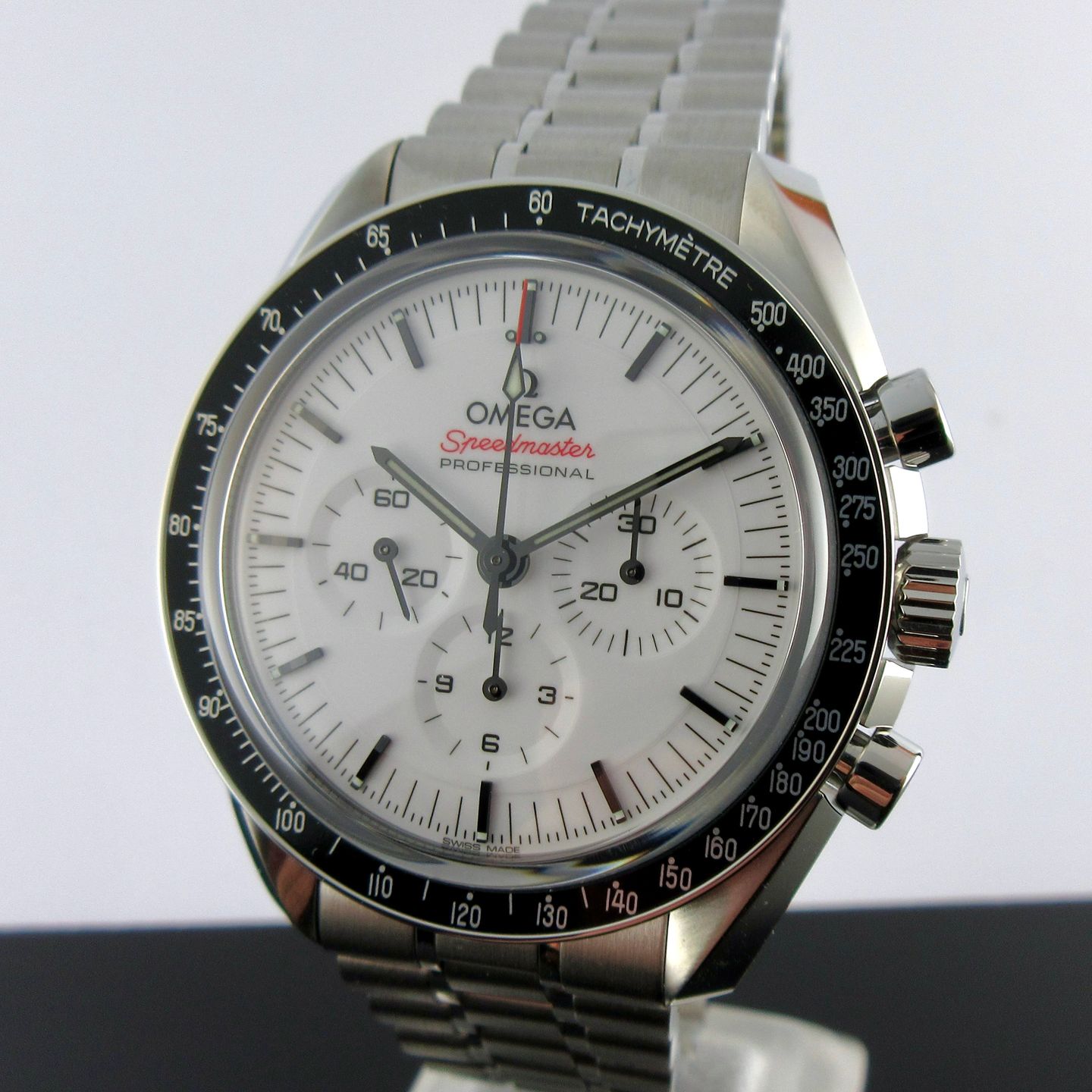 Omega Speedmaster Professional Moonwatch 310.30.42.50.04.001 (2026) - White dial 42 mm Steel case (5/8)