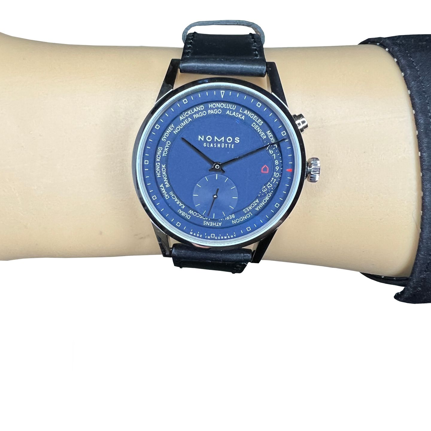 NOMOS Zürich Weltzeit 807 (2023) - Blauw wijzerplaat 40mm Staal (2/8)