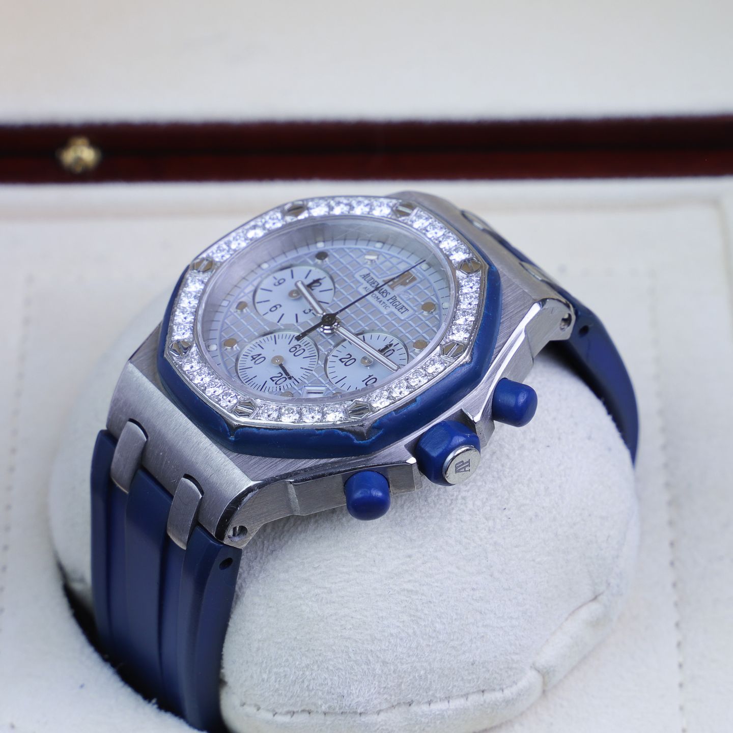 Audemars Piguet Royal Oak Offshore Lady 25986CK.ZZ.D020CA.02 (2001) - Wit wijzerplaat 37mm Witgoud (4/8)