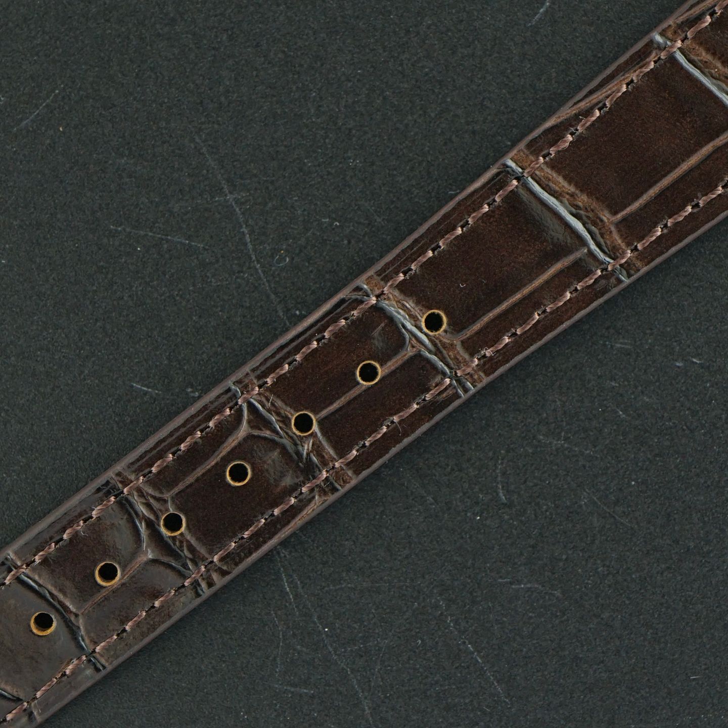 Omega Genève 136.0049 - (6/8)