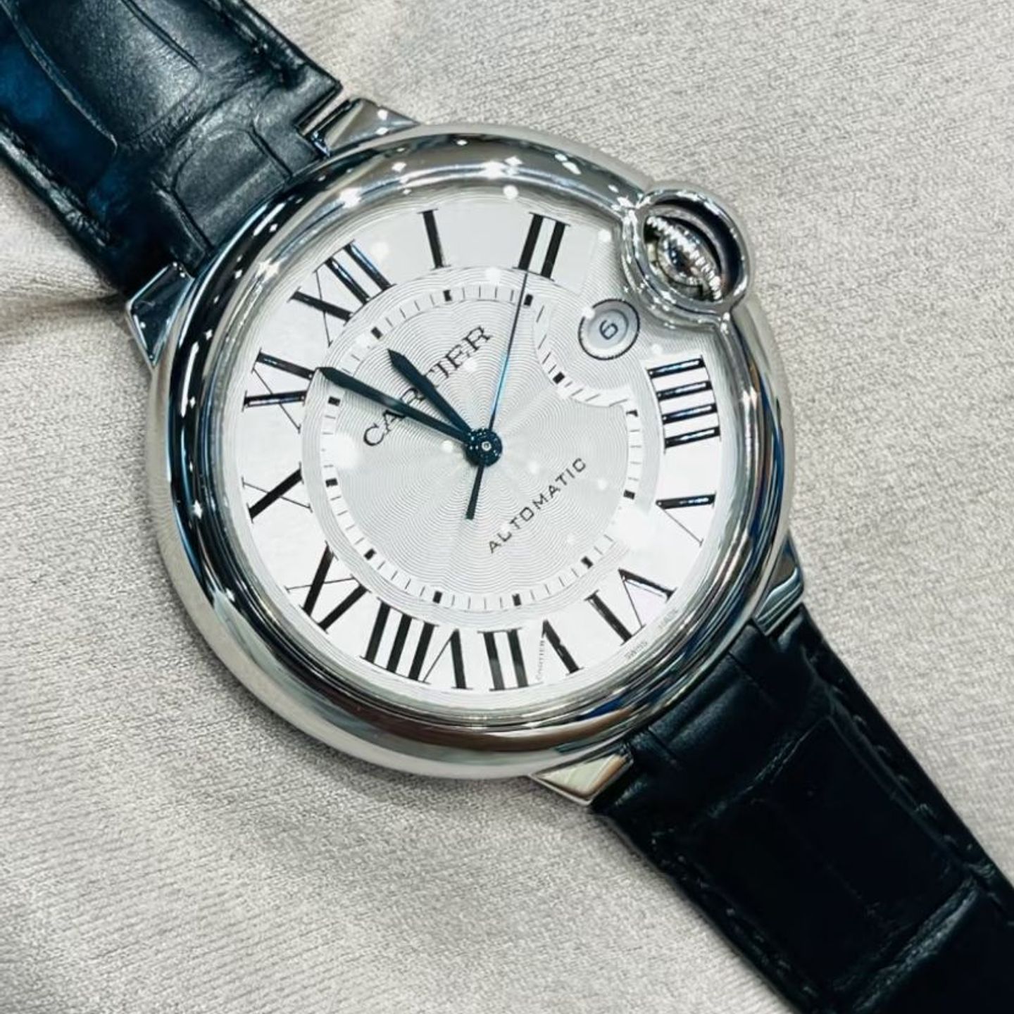 Cartier Ballon Bleu 40mm WSBB0039 (2023) - Zilver wijzerplaat 40mm Staal (3/3)