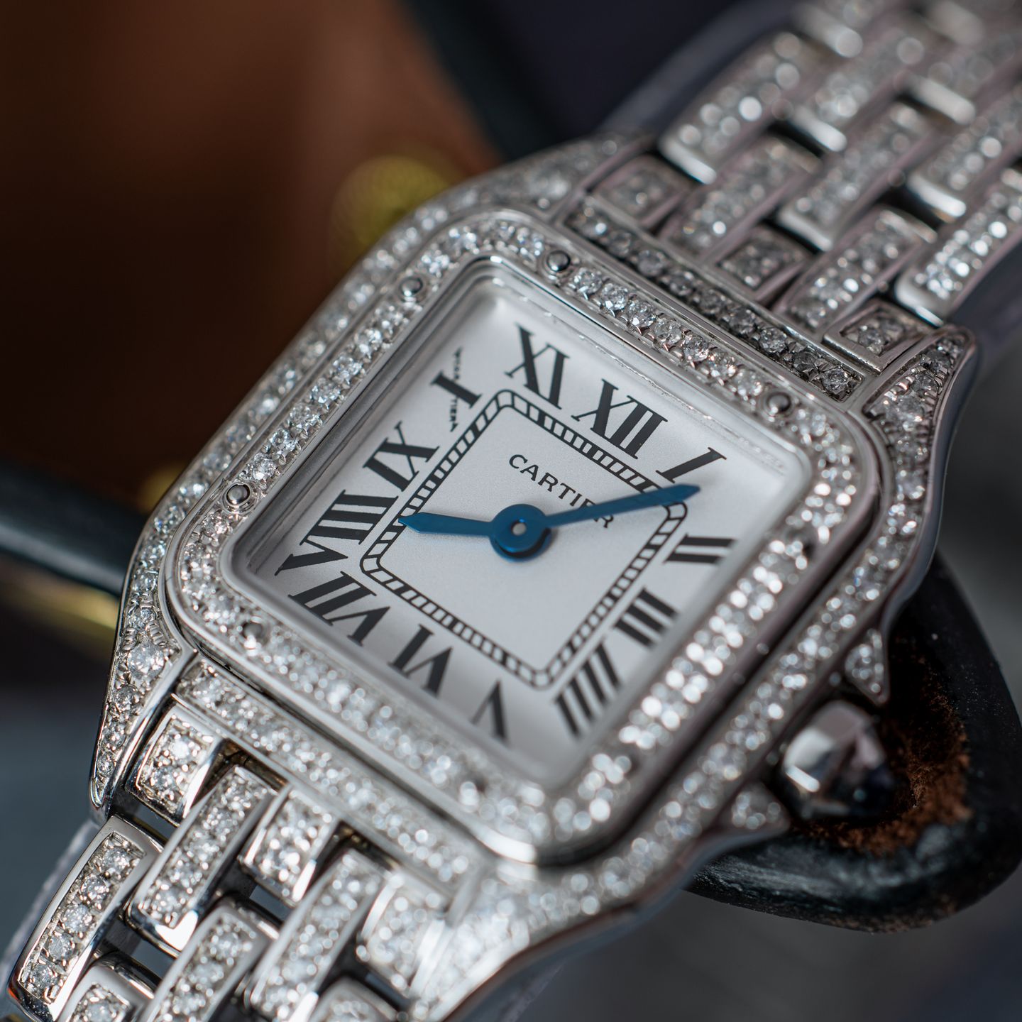 Cartier Panthère WSPN0006 (2025) - White dial 30 mm Steel case (3/5)