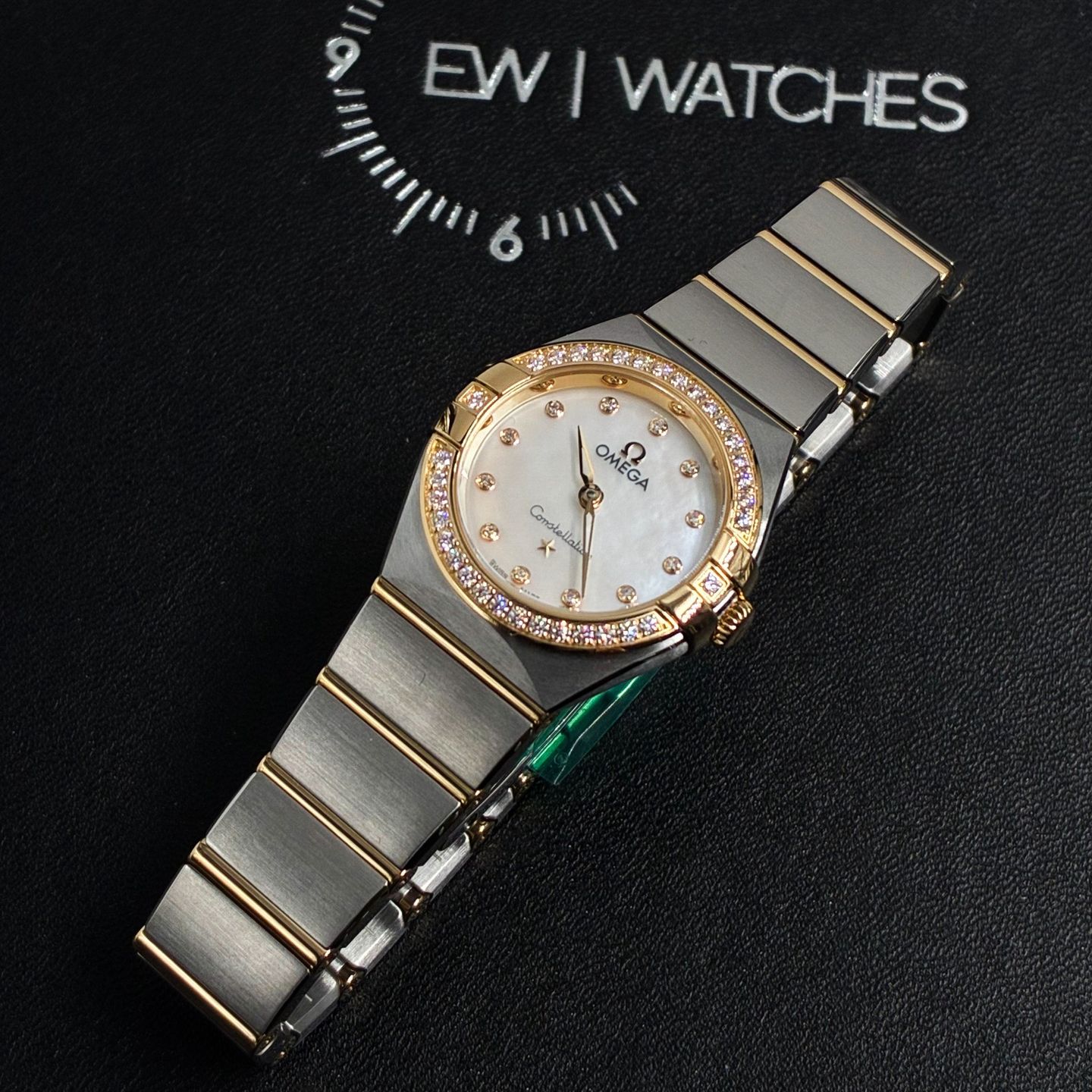 Omega Constellation Quartz 131.25.25.60.55.002 (2024) - White dial 25 mm Steel case (2/7)