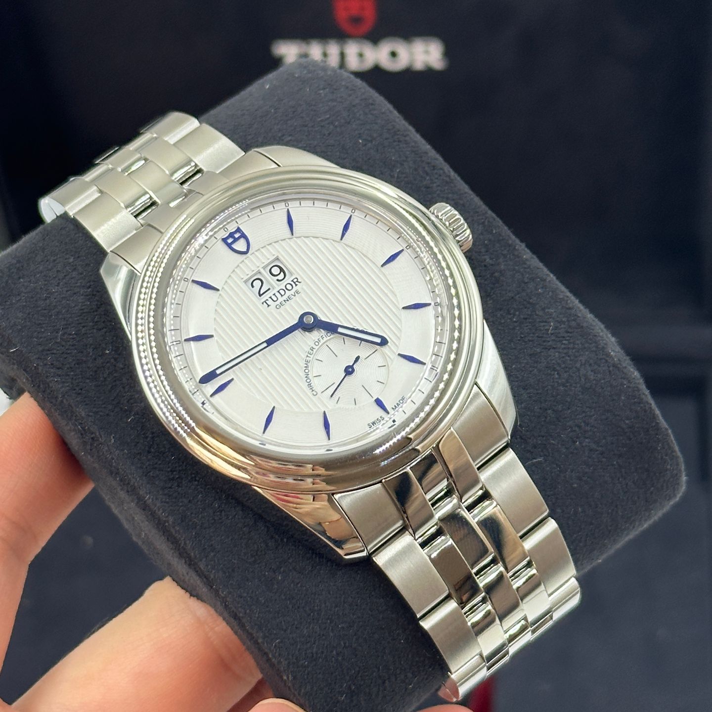 Tudor Glamour Double Date 57100 (2023) - Zilver wijzerplaat 42mm Staal (5/8)