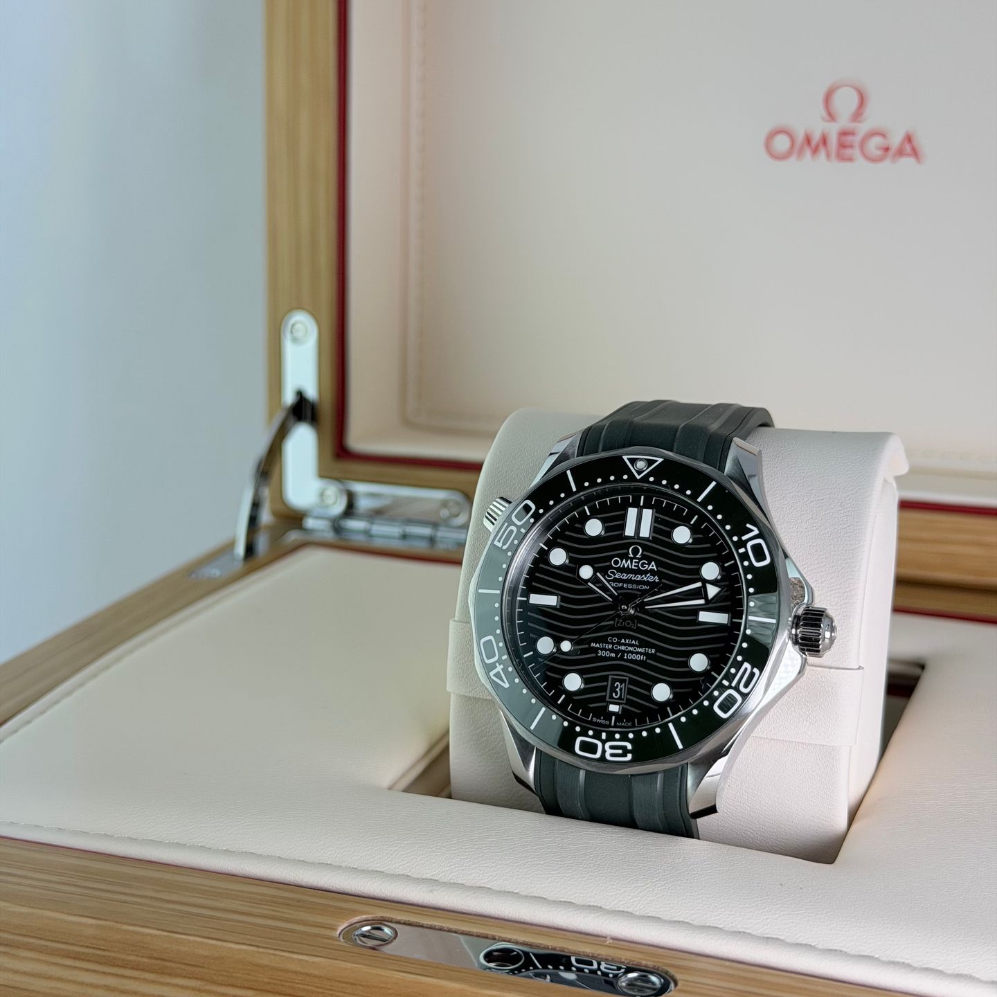 Omega Seamaster Diver 300 M 210.32.42.20.10.001 - (3/8)