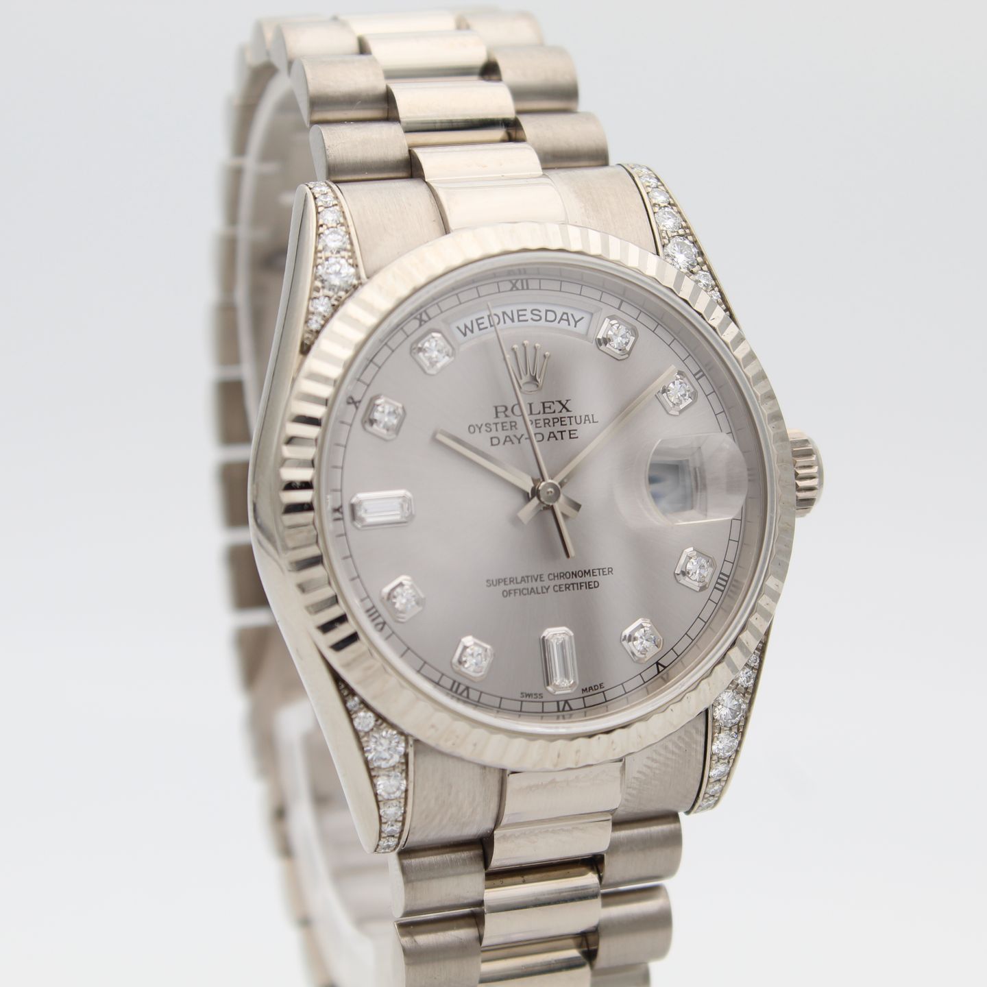 Rolex Day-Date 36 118339 (2000) - Zilver wijzerplaat 36mm Witgoud (2/8)