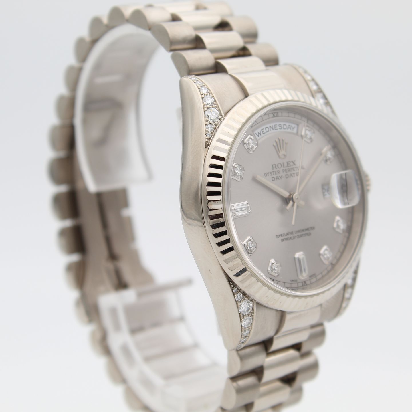 Rolex Day-Date 36 118339 (2000) - Zilver wijzerplaat 36mm Witgoud (3/8)