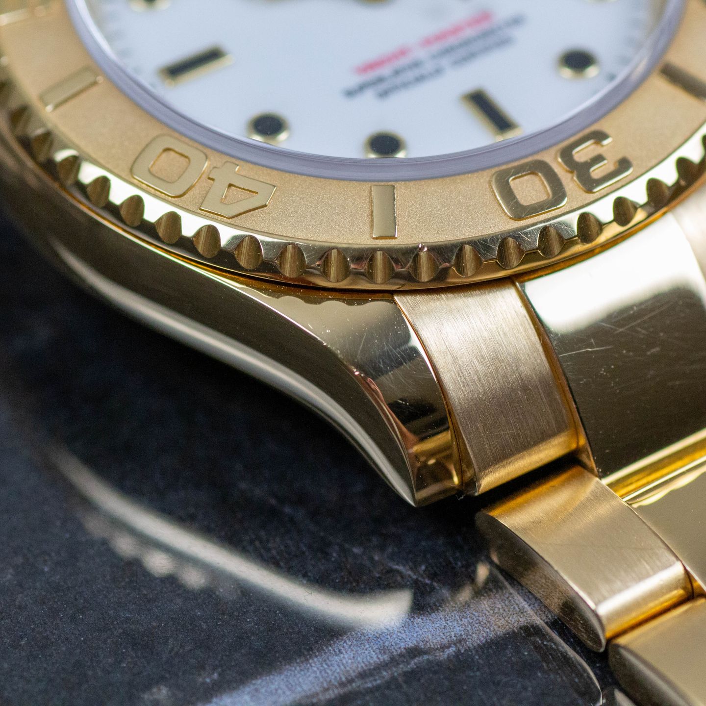 Rolex Yacht-Master 40 16628 (2002) - White dial 40 mm Yellow Gold case (2/8)