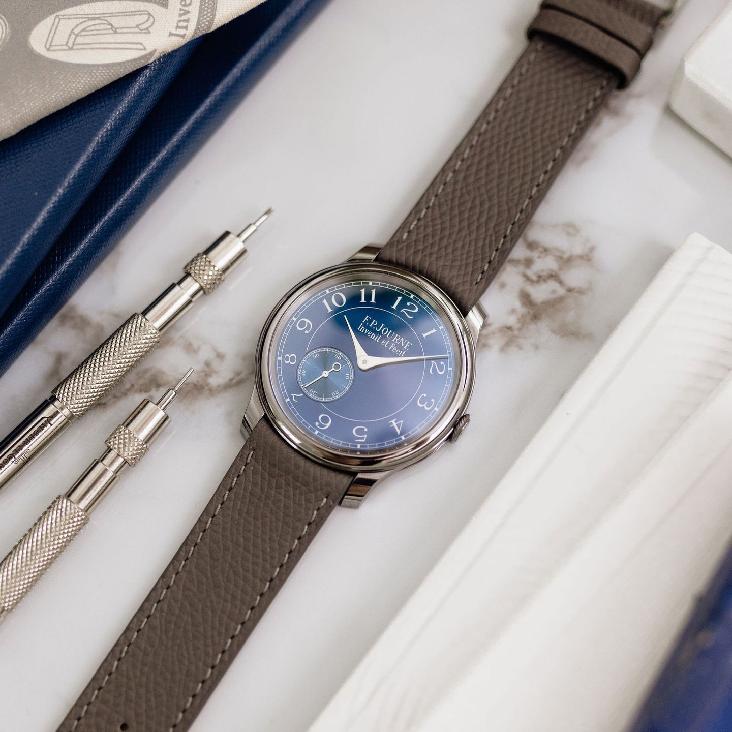 F.P. Journe Unknown Chronomètre Souverain (2018) - Blauw wijzerplaat 39mm Tantaal (6/6)