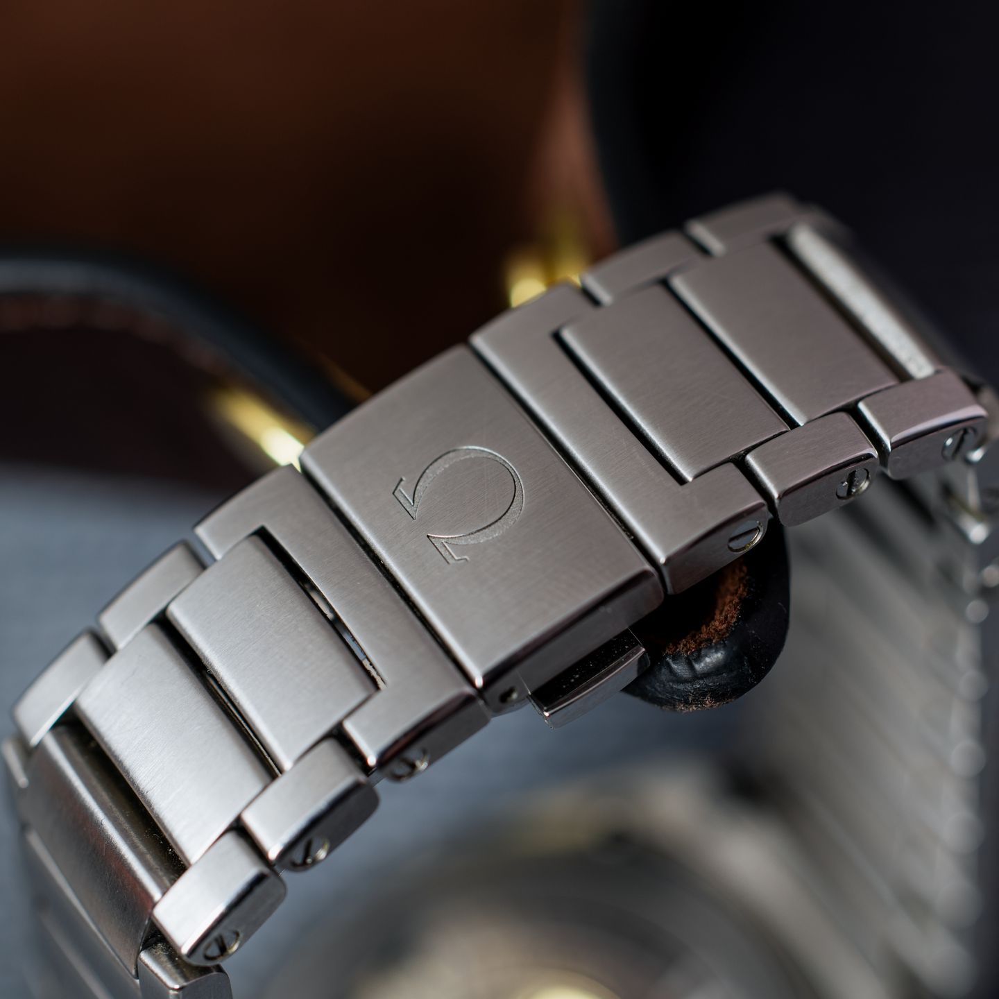 Omega Globemaster 130.30.39.21.02.001 - (7/8)